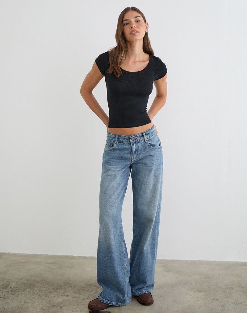 Immagine della maglietta Sumala in maglia a coste spesse nera