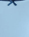 Blu Nantucket con finiture blu minerale