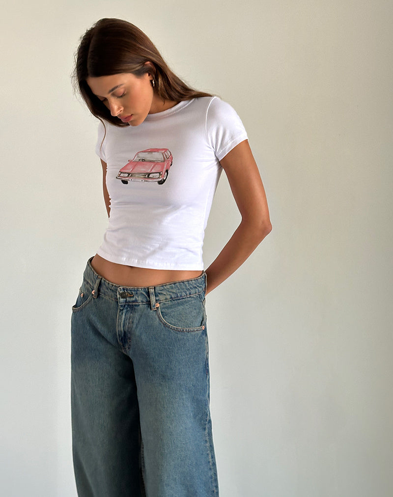 Immagine di Sutin Tee in bianco con grafica auto Scribble
