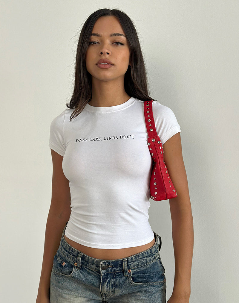 Top Sutin in bianco con grafica Kinda Care Kinda Don't