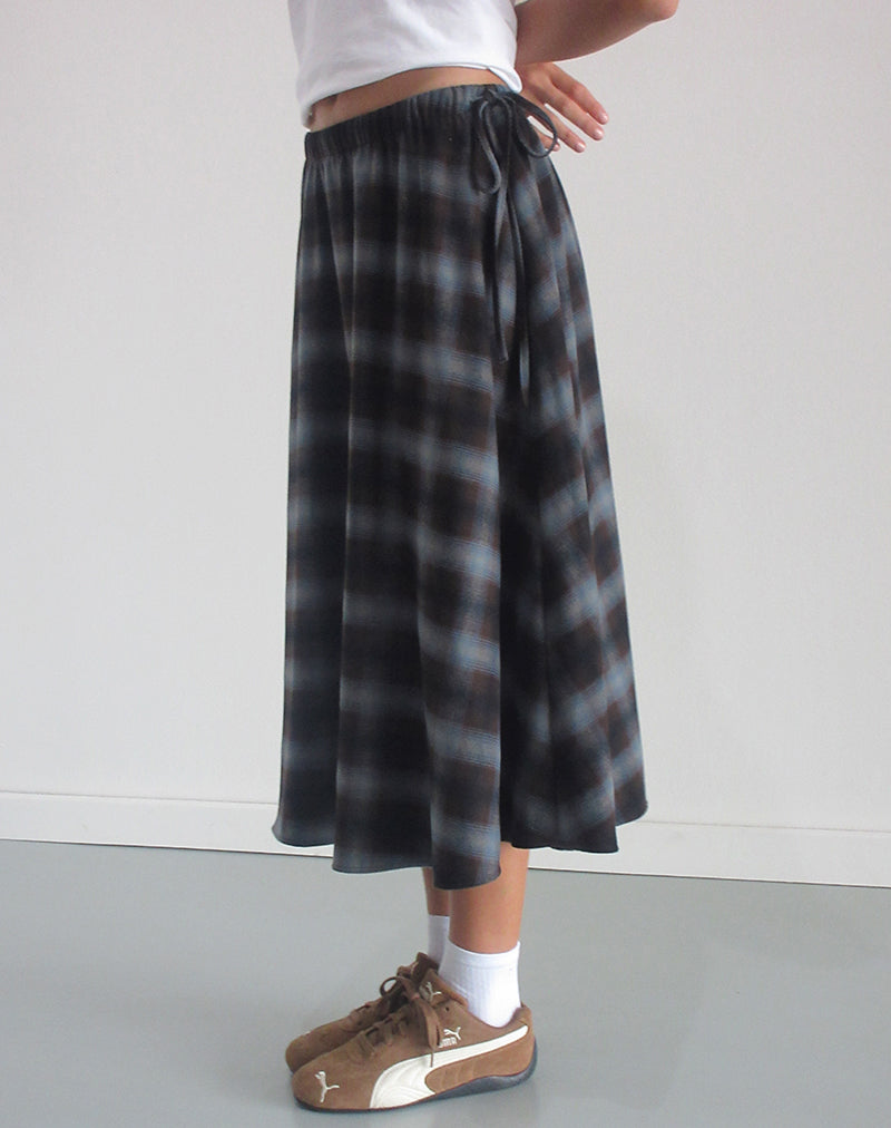 Immagine di Taka Midi Skirt in blu e marrone Check
