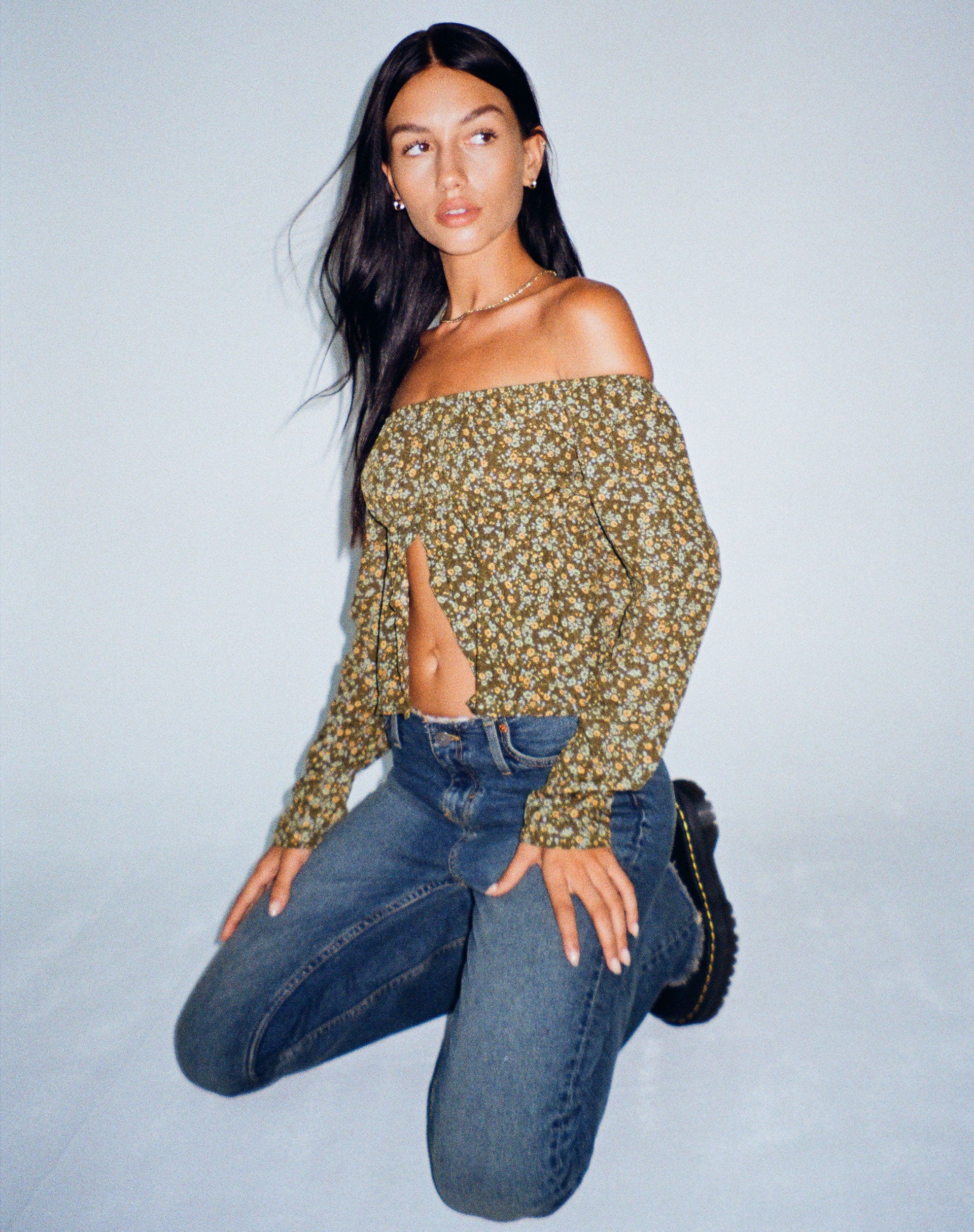 immagine di THENA TOP GRUNGEY FLORAL KHAKI