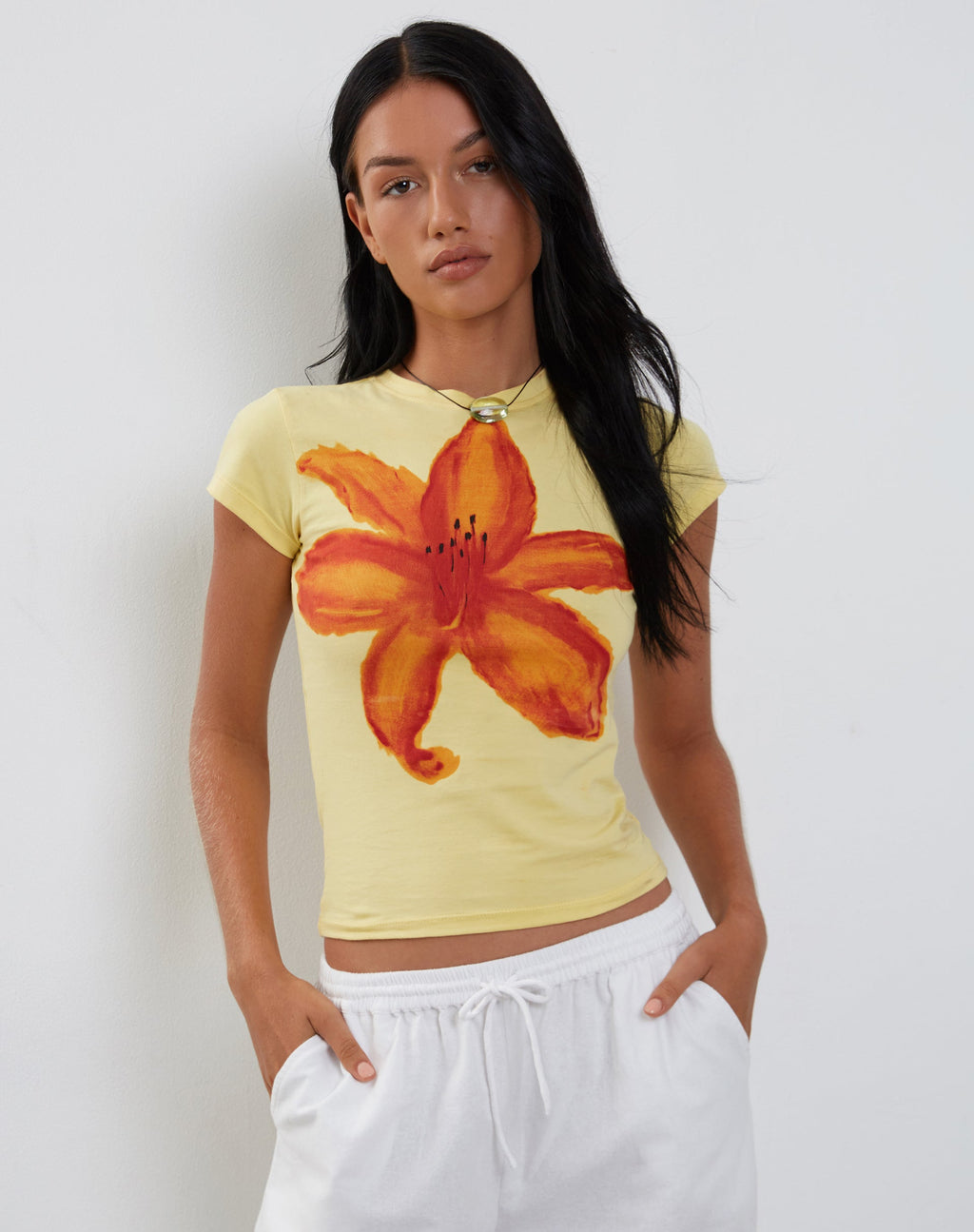 Tiona Baby Tee in Lemonade con stampa di fiori estivi
