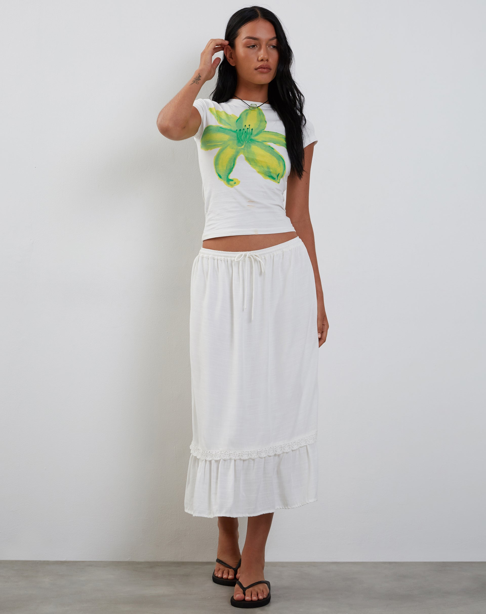 Immagine di Tiona - T-shirt stampata con fiori d'estate Lime
