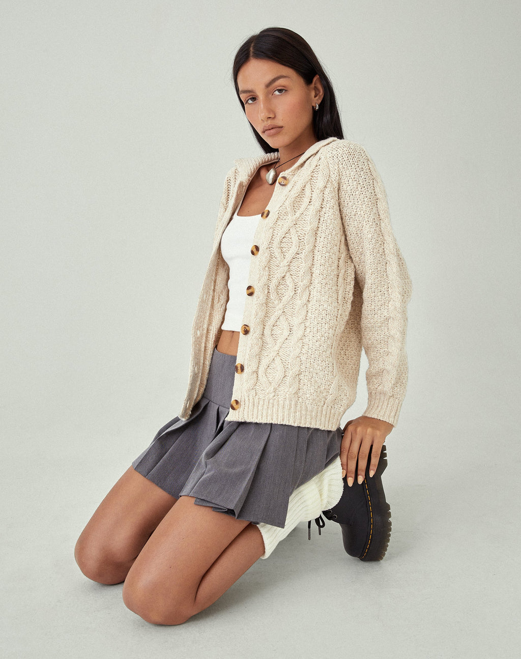 Cardigan Triny in maglia a cavi color avena