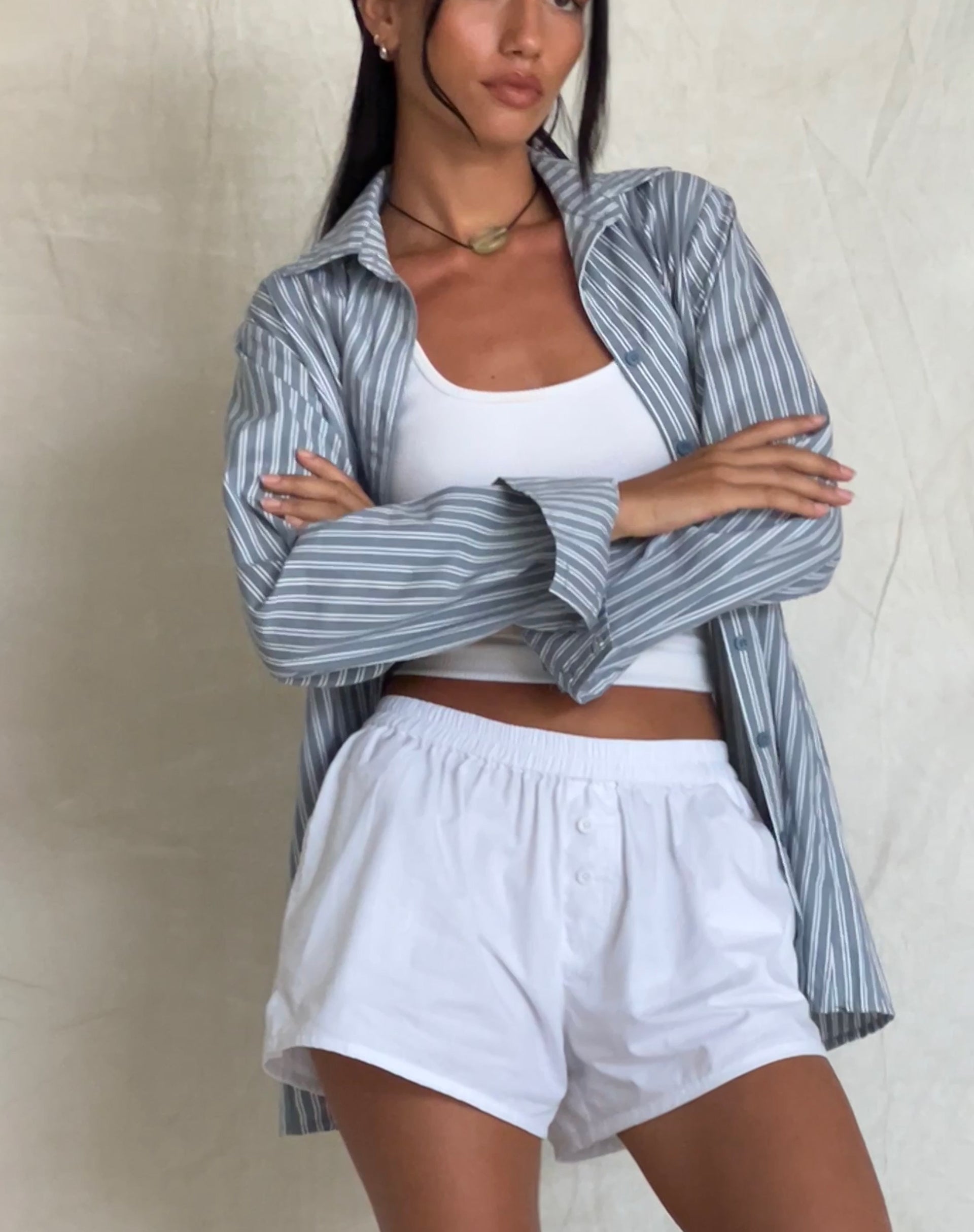 Immagine di MOTEL X JACQUIE Turner Shirt a righe grigie e bianche con ricamo M