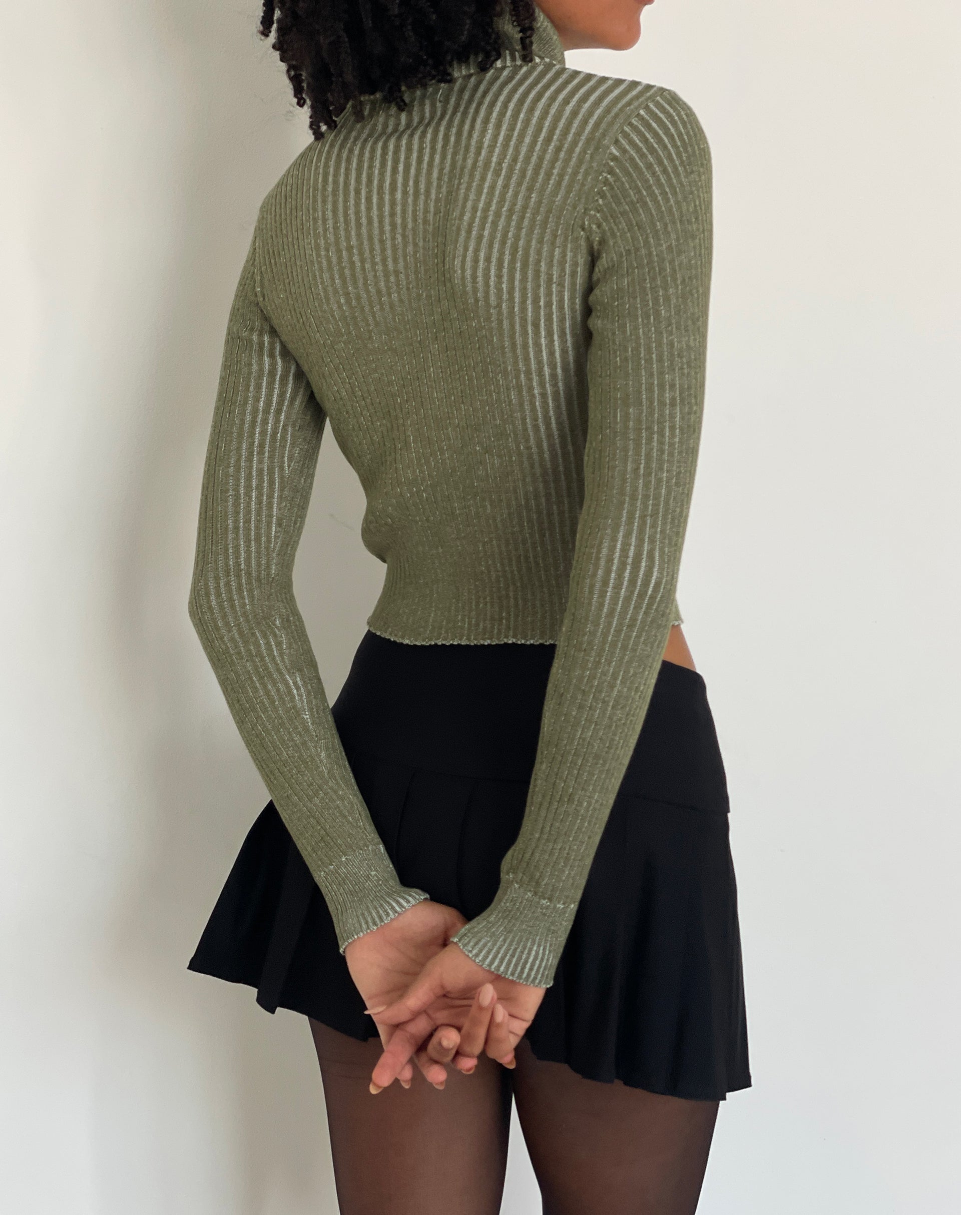 Immagine di Tuzifa, maglione cropped in oliva