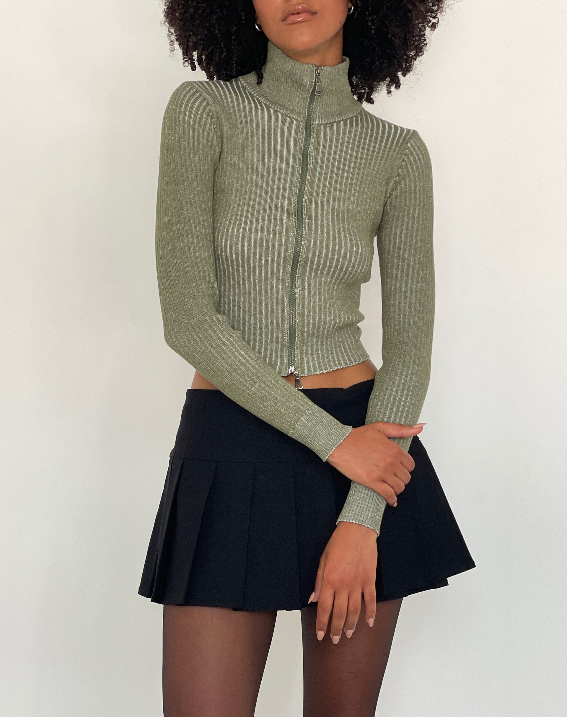 Immagine di Tuzifa, maglione cropped in oliva