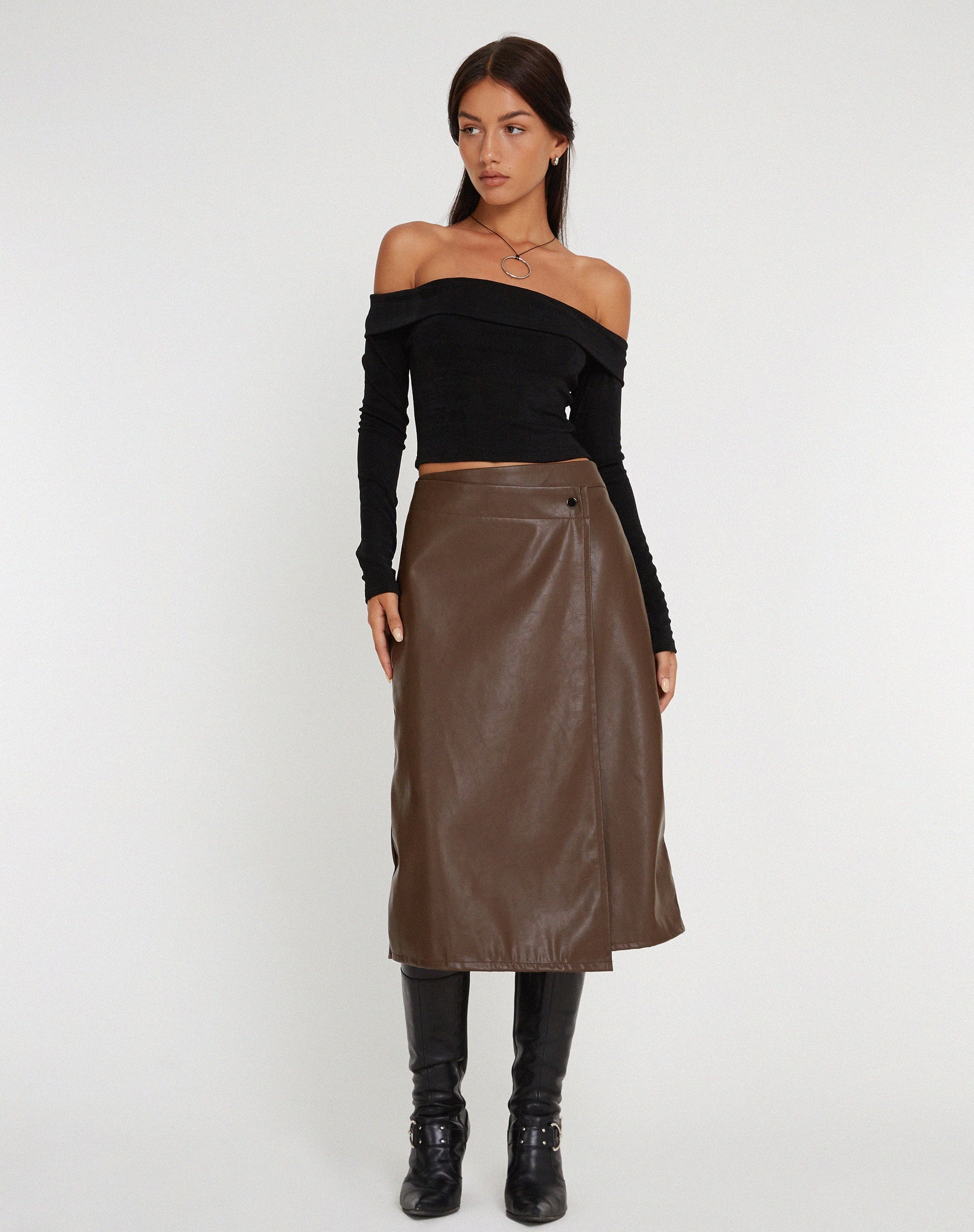 Immagine di Utari Midi Skirt in PU Brown