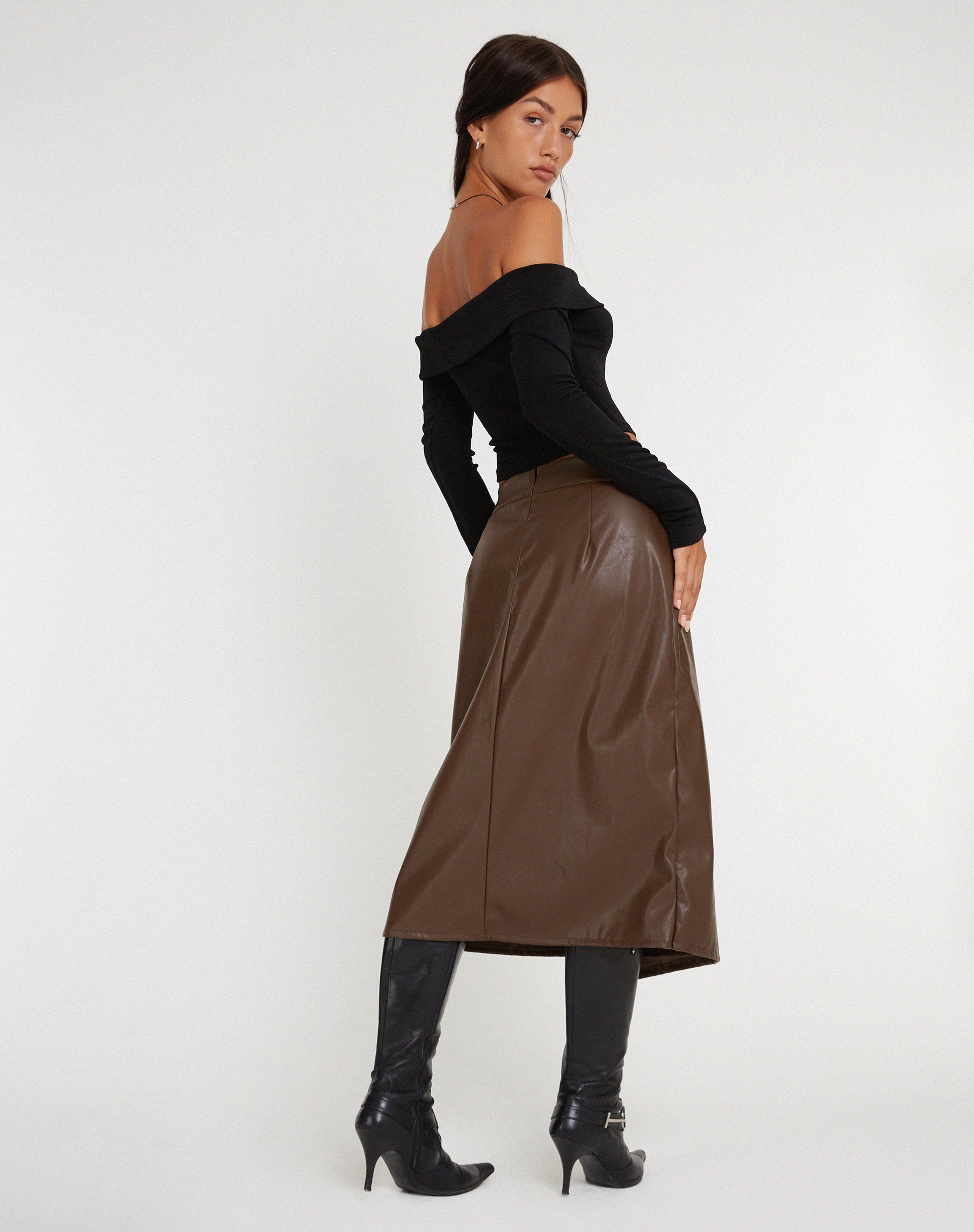 Immagine di Utari Midi Skirt in PU Brown