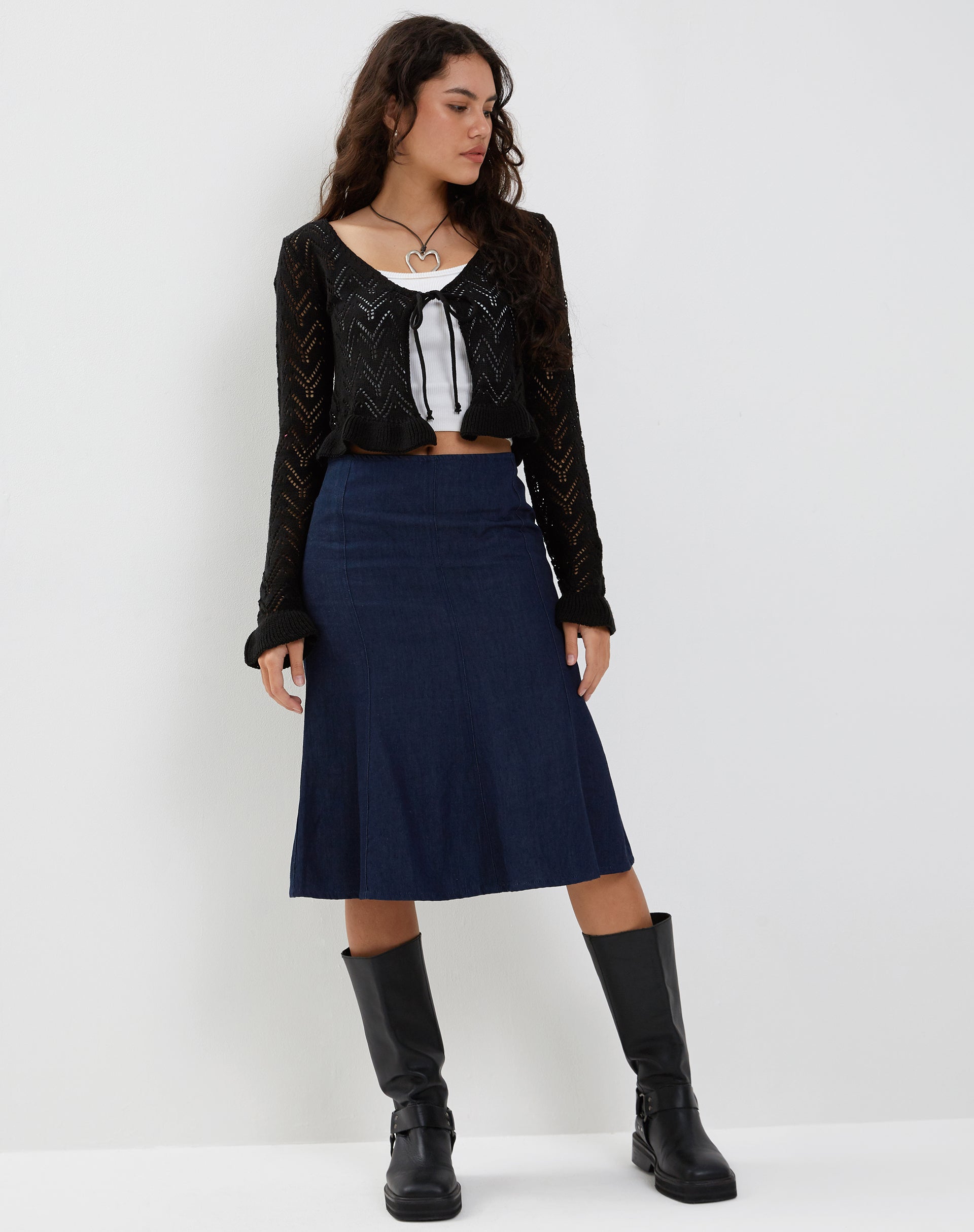 Immagine del cardigan Vella in maglia nera