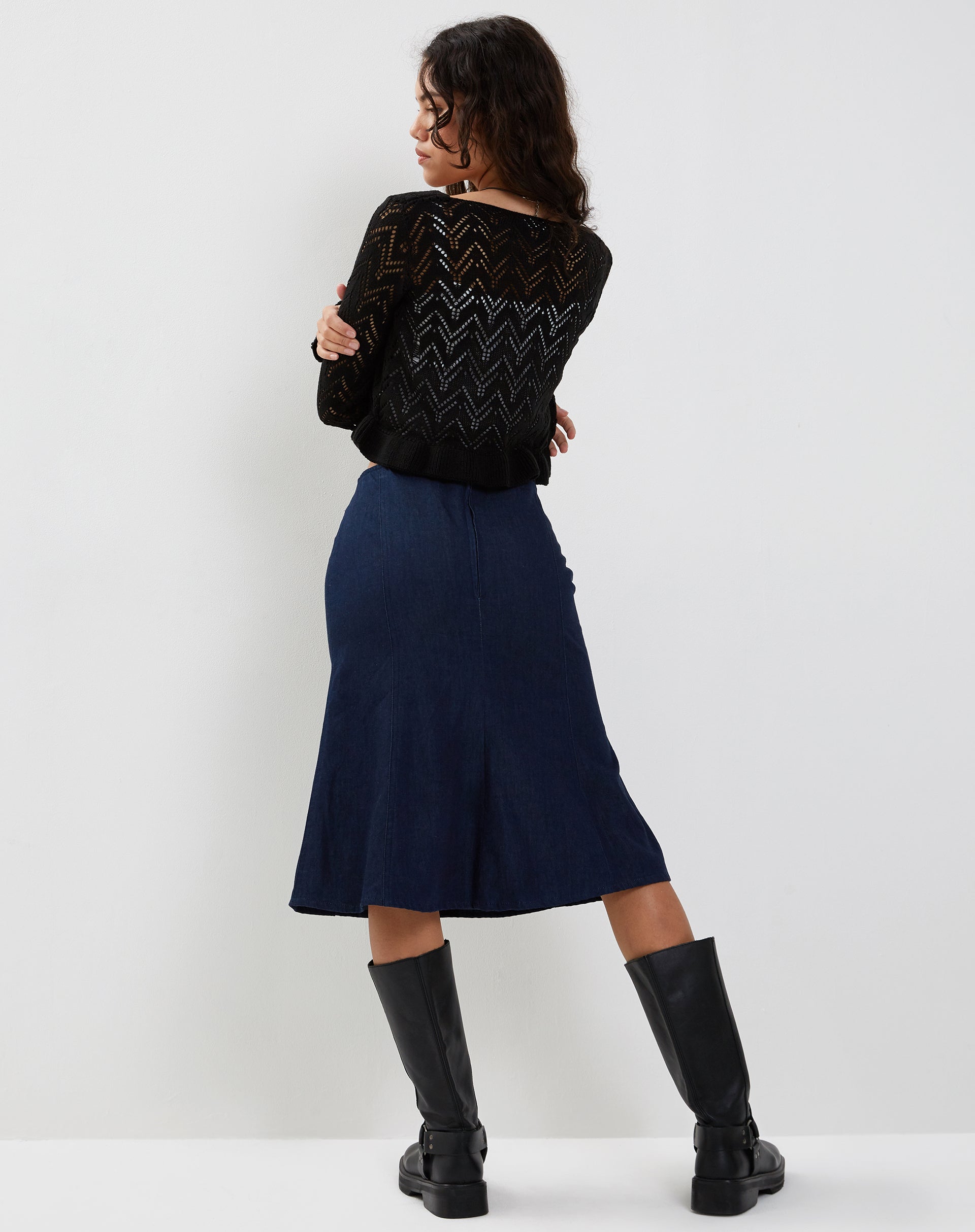 Immagine del cardigan Vella in maglia nera