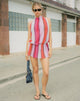 Immagine di Veloria Mini abito a collo alto in chiffon rosa dipinto a righe