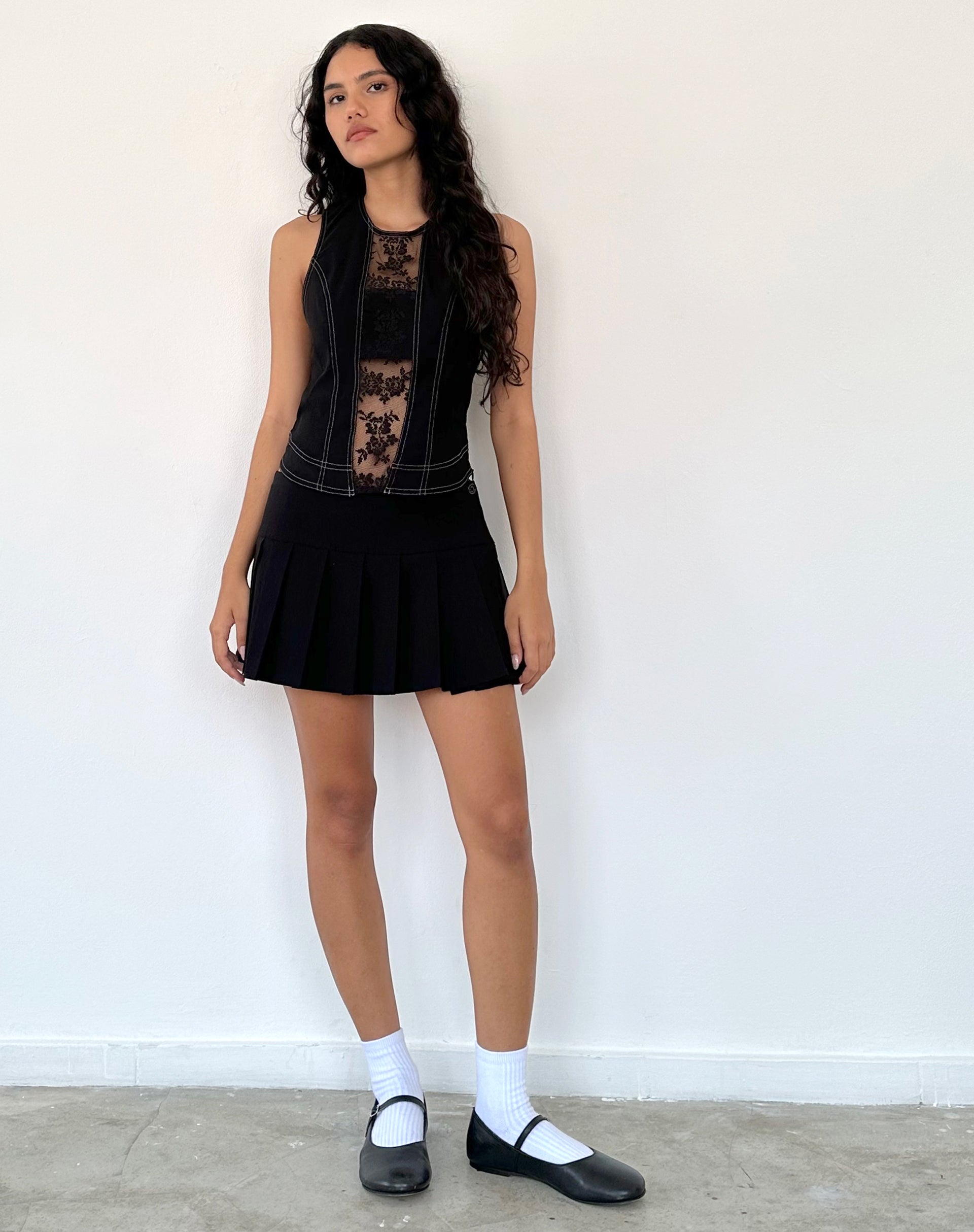 Immagine di Verbena Top con pannello in pizzo nero Sartoria