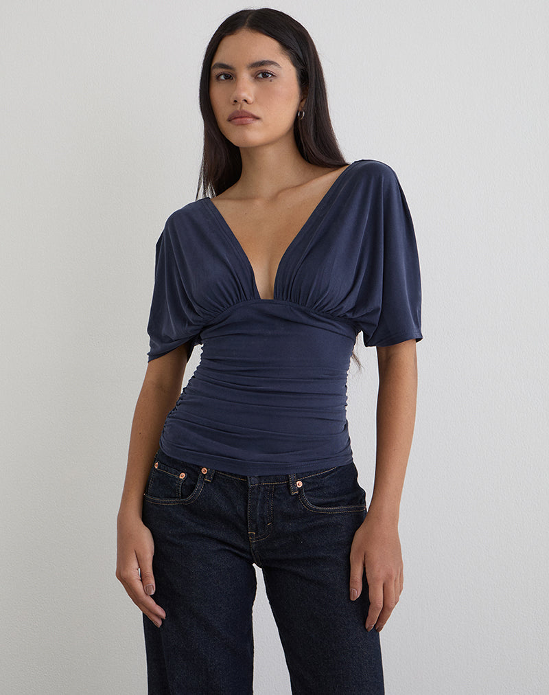 Top con scollo a V e maniche a pipistrello in cupro blu navy