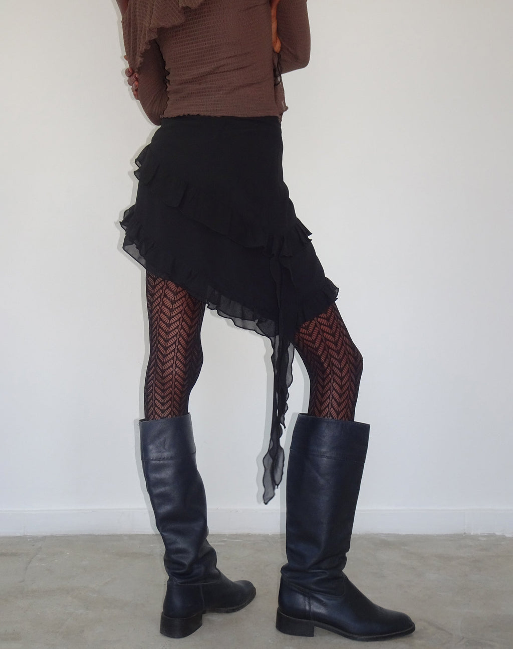 Minigonna con volant Malinna in chiffon nero