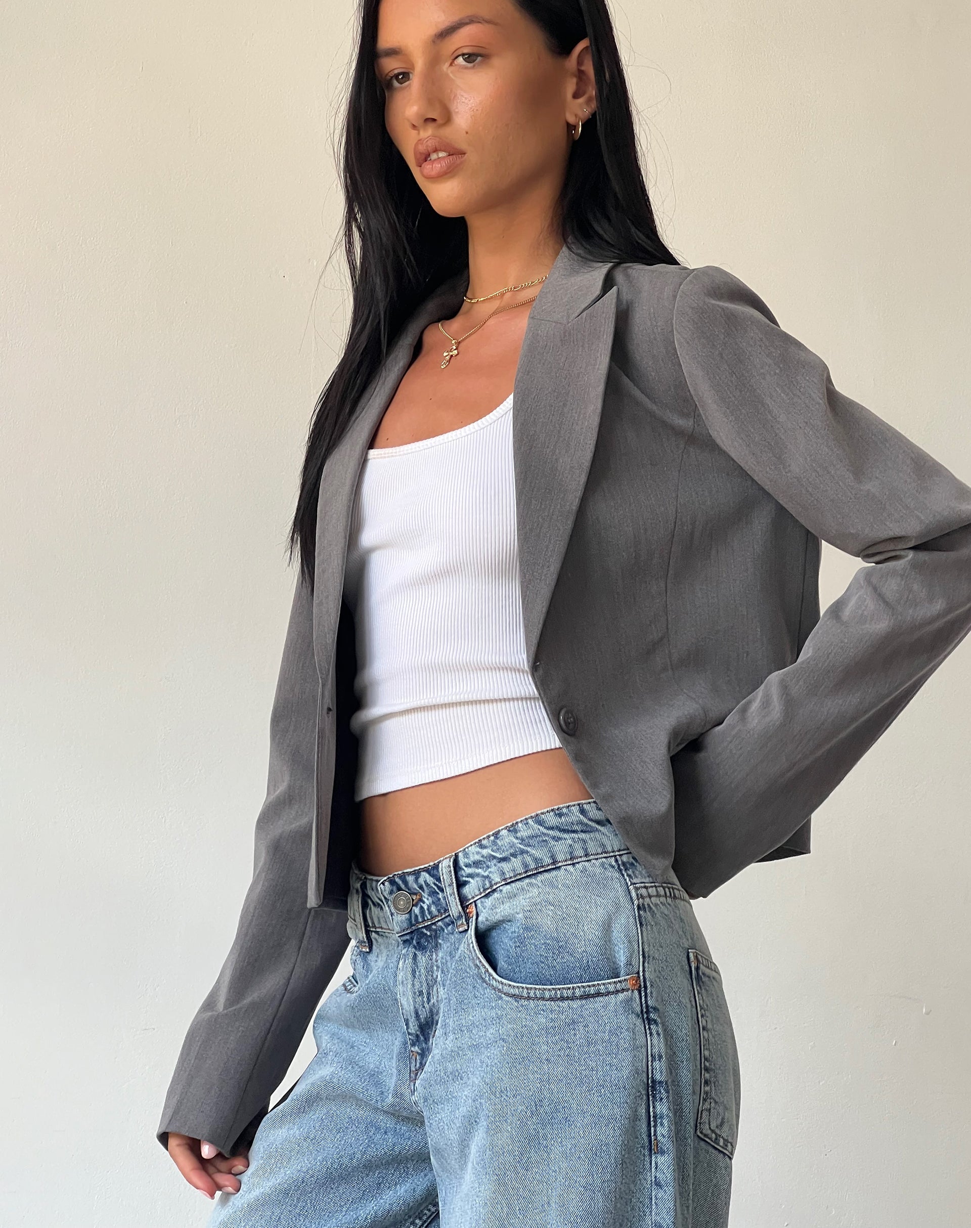 immagine di Walid Cropped Blazer in Charcoal sartoriale
