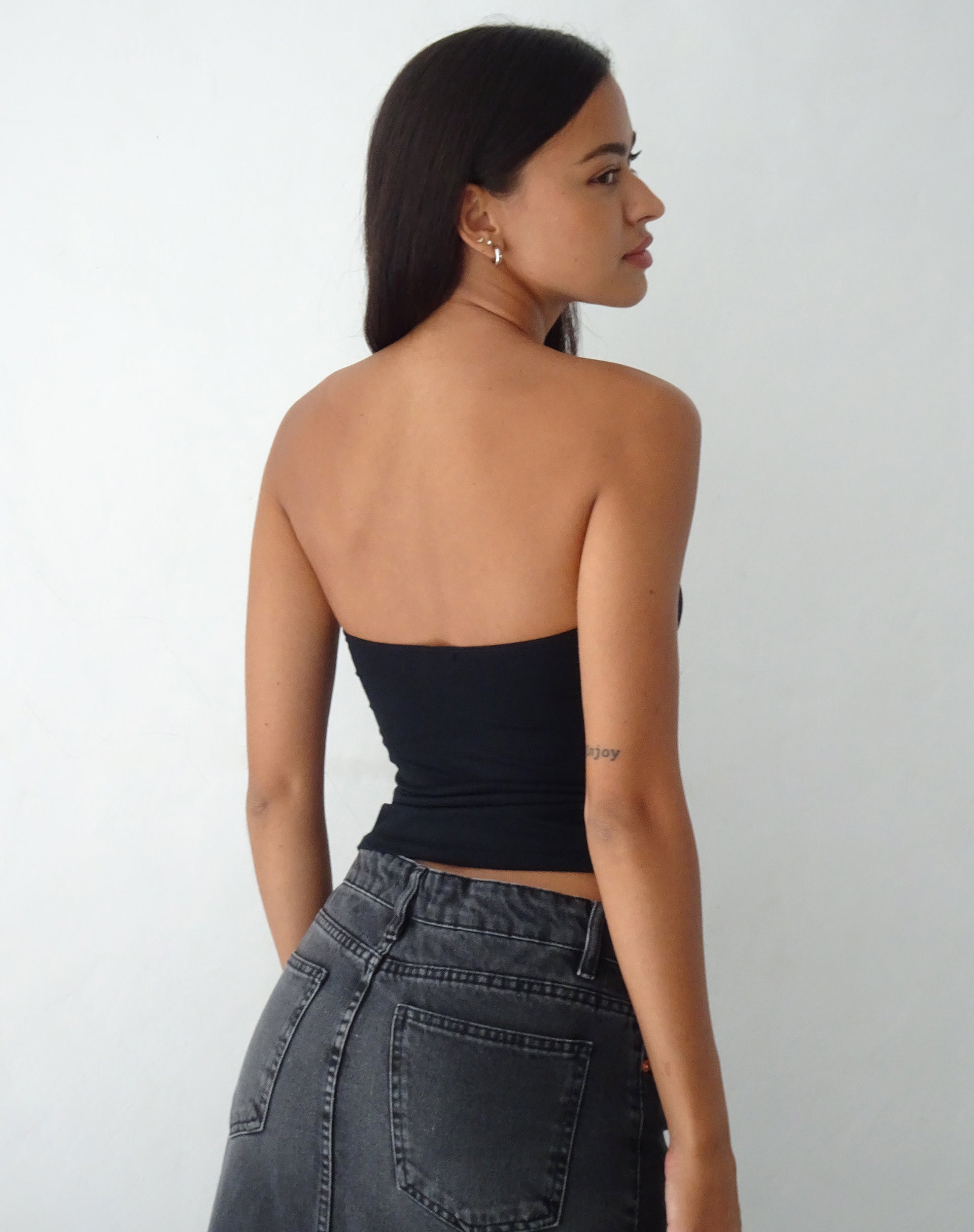 Immagine di Widayu Bow Twist Bandeau Top in Black