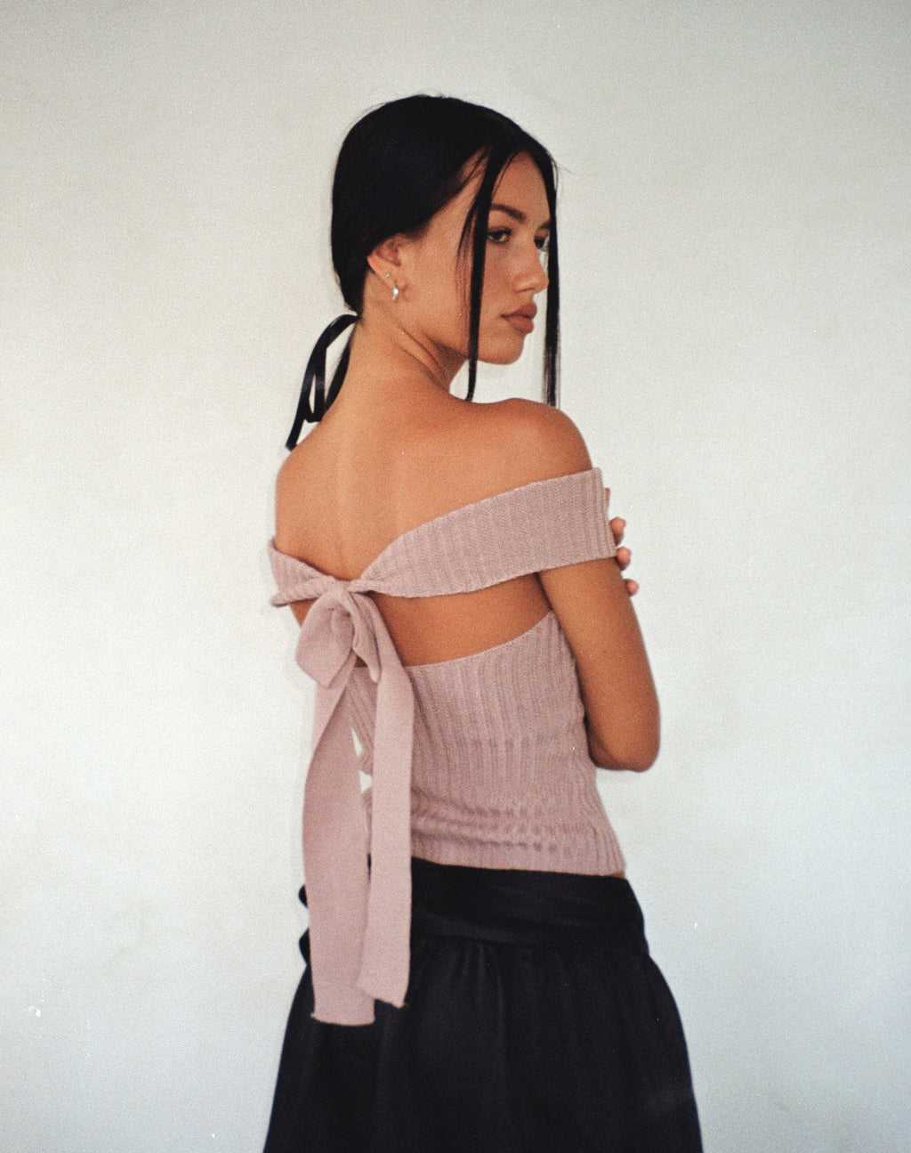 Wilda Bardot - Top con fiocco sul retro in maglia Blush