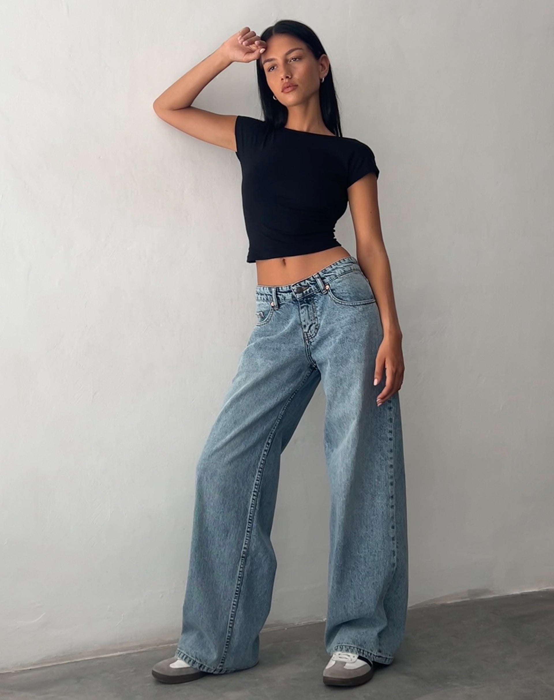 Immagine di Roomy Jeans extra larghi a vita bassa con lavaggio blu vintage