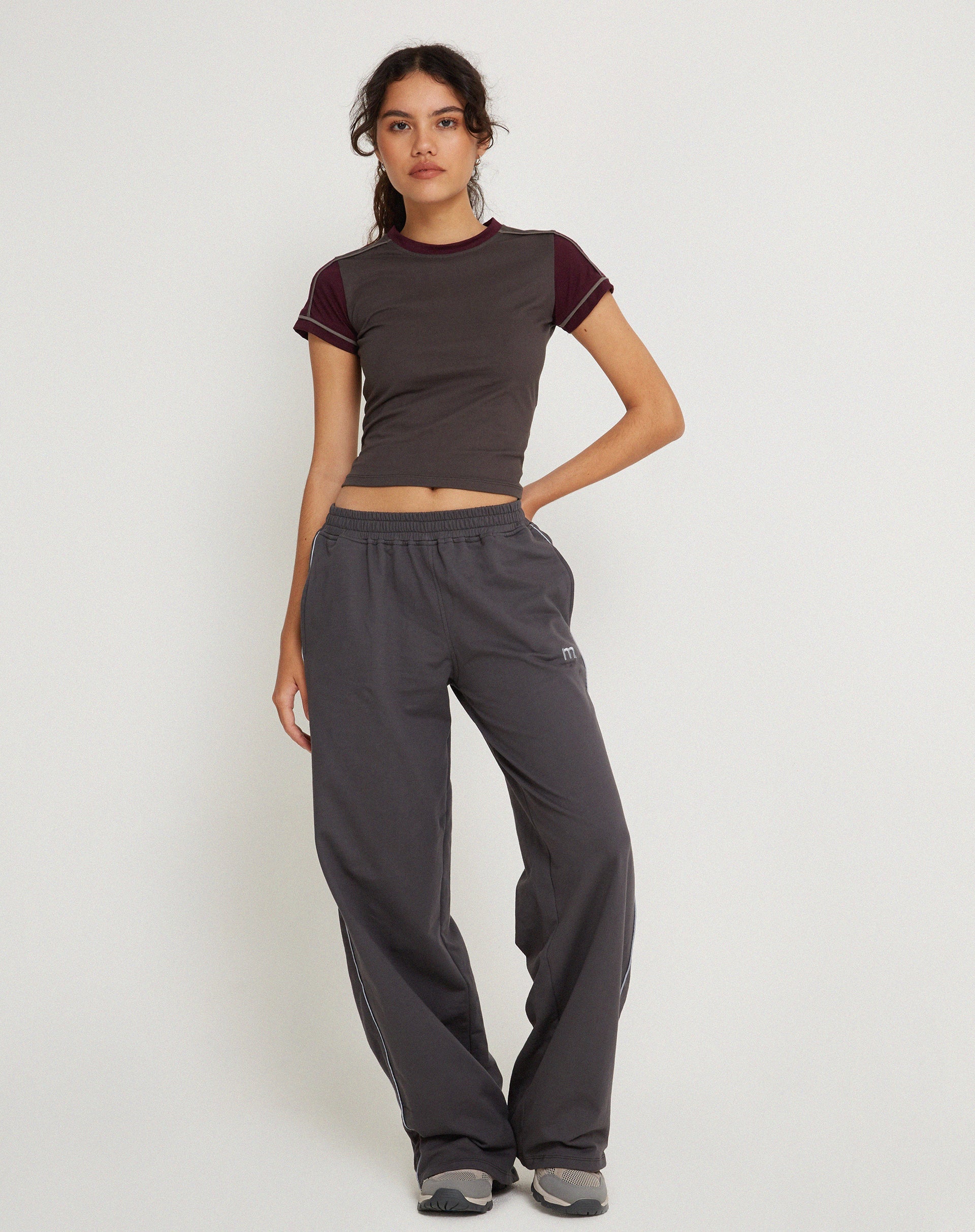 Jogger a gamba larga Benton in grigio Beluga