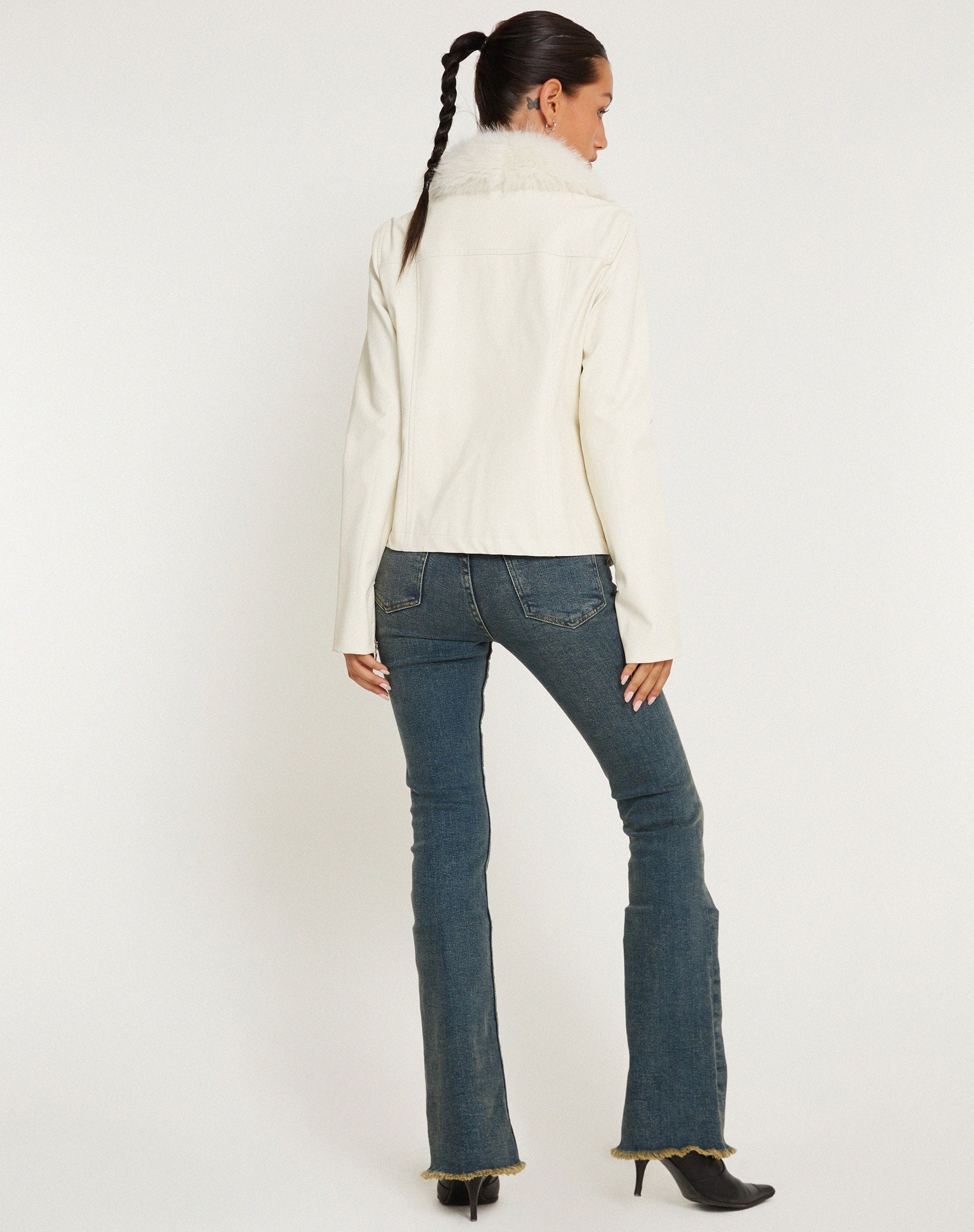 immagine di Yindo Zip Up Jacket in PU Bianco