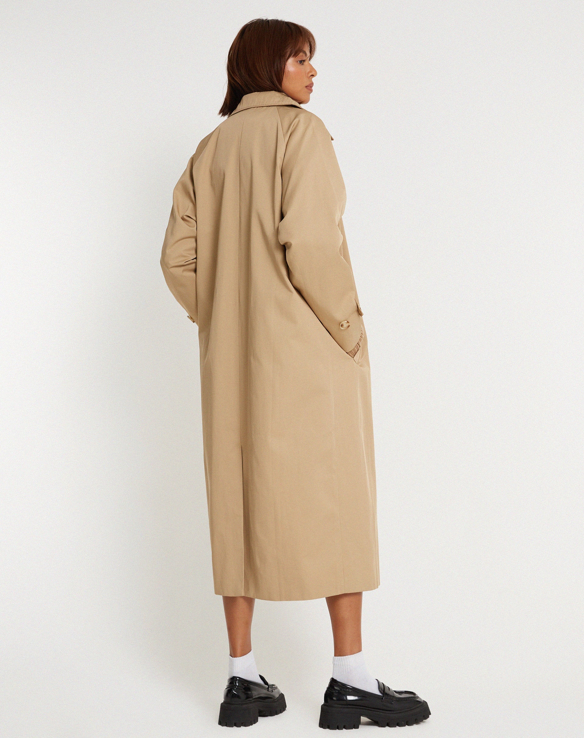immagine di Assa Trench Coat Tan con fodera a righe
