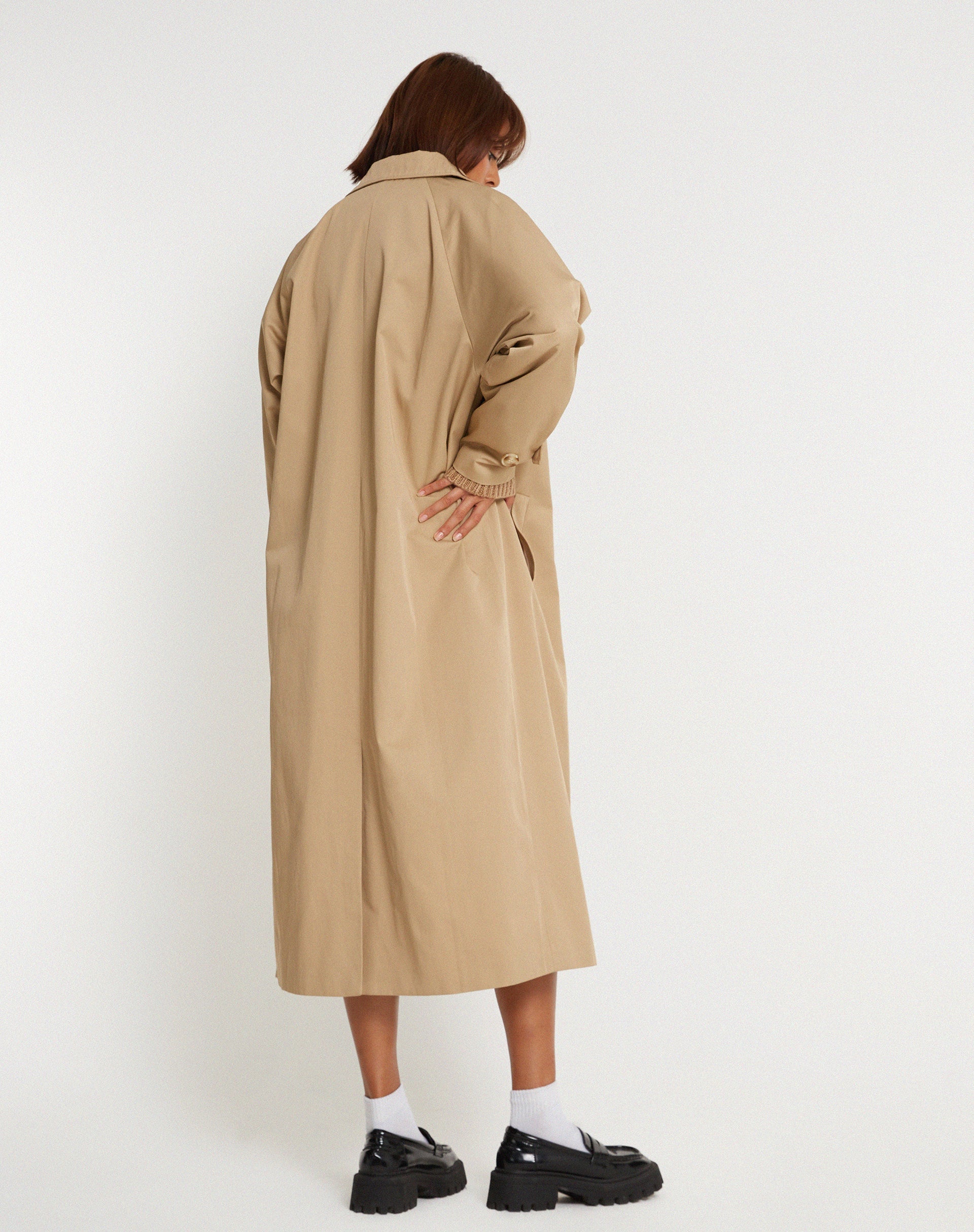 immagine di Assa Trench Coat Tan con fodera a righe