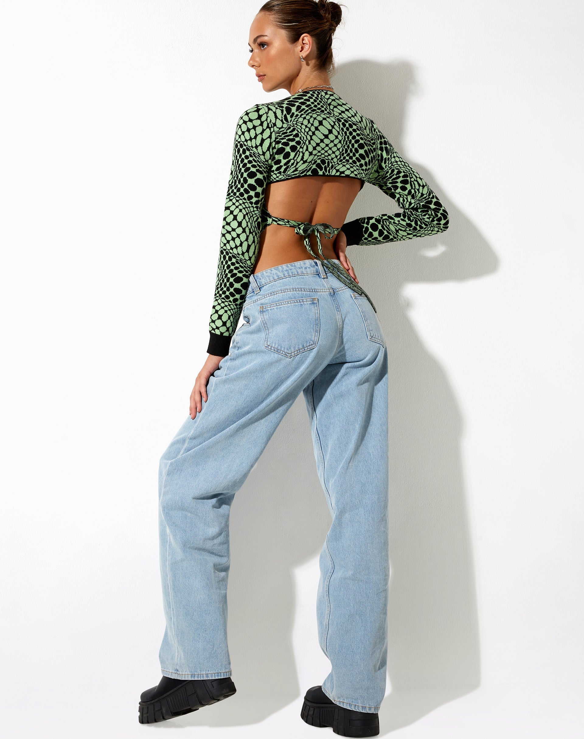 immagine di Youta Crop Top in Geo Polka Verde Arcadian