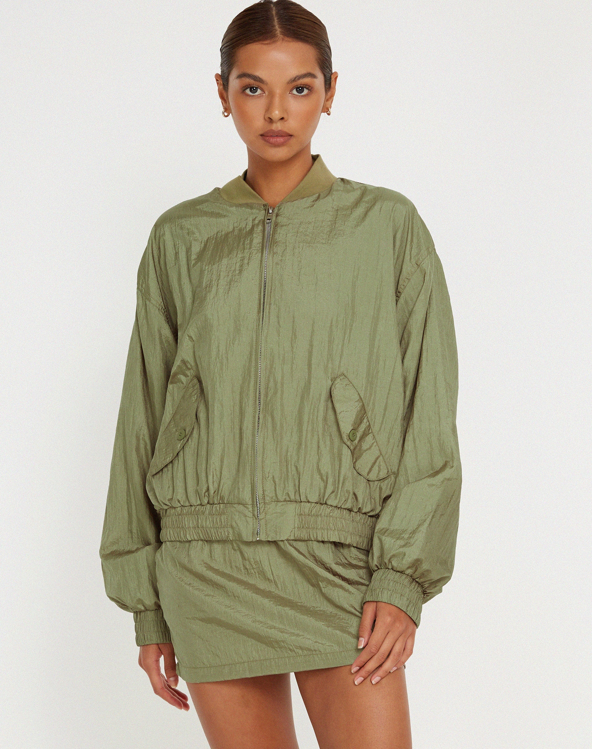 immagine della giacca Yuu Shell in verde argento