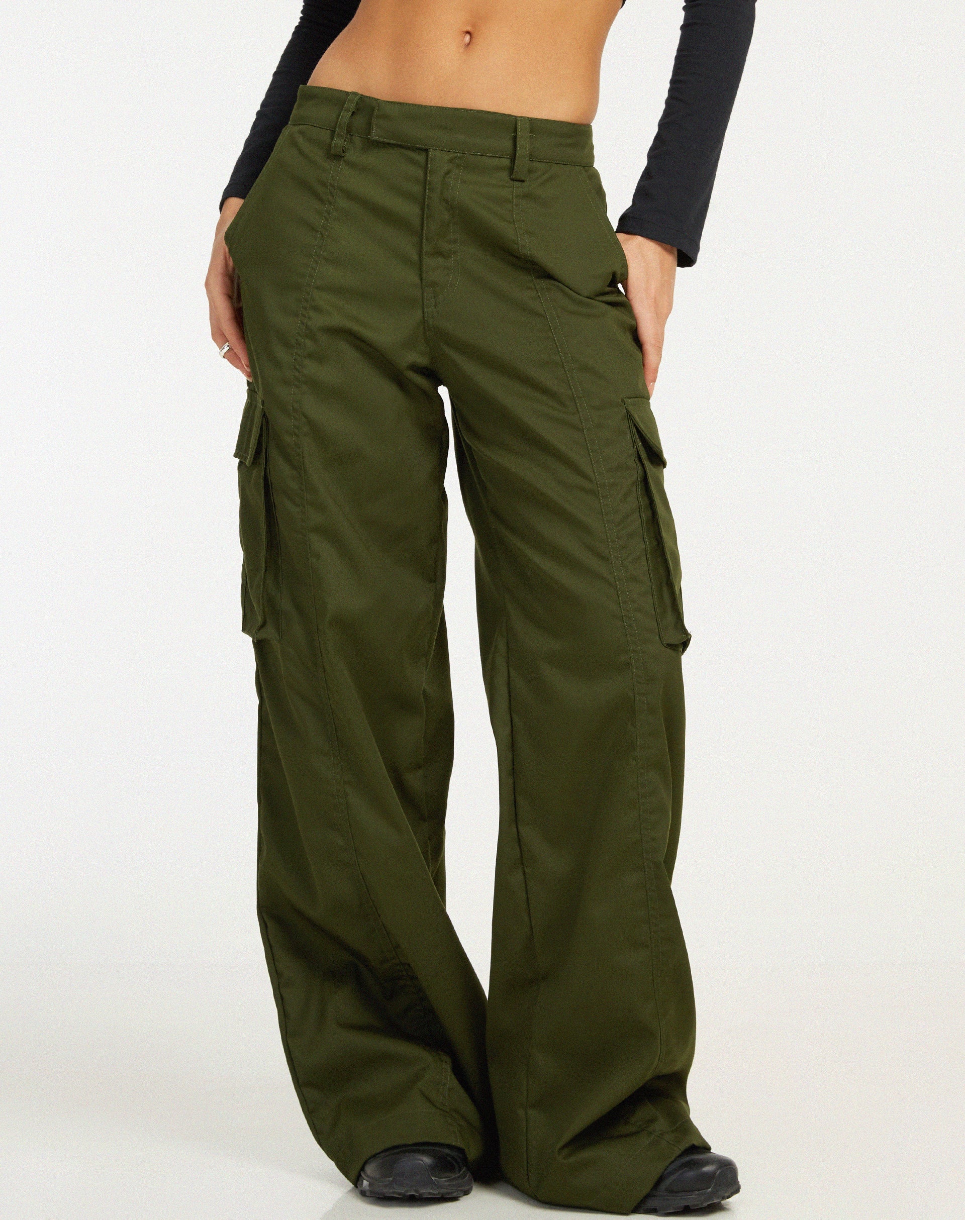immagine di Calix Cargo Trouser in verde foresta