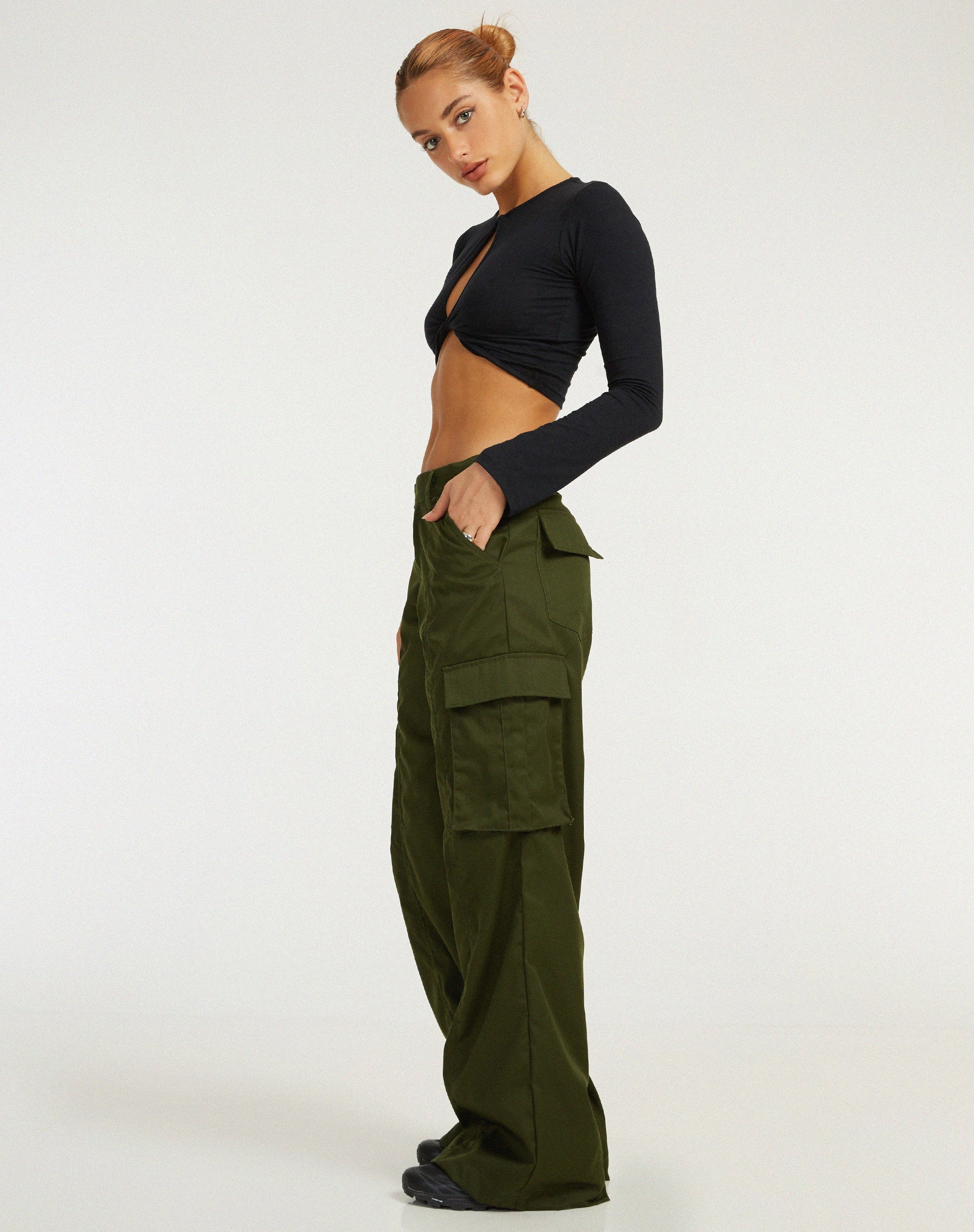 immagine di Calix Cargo Trouser in verde foresta