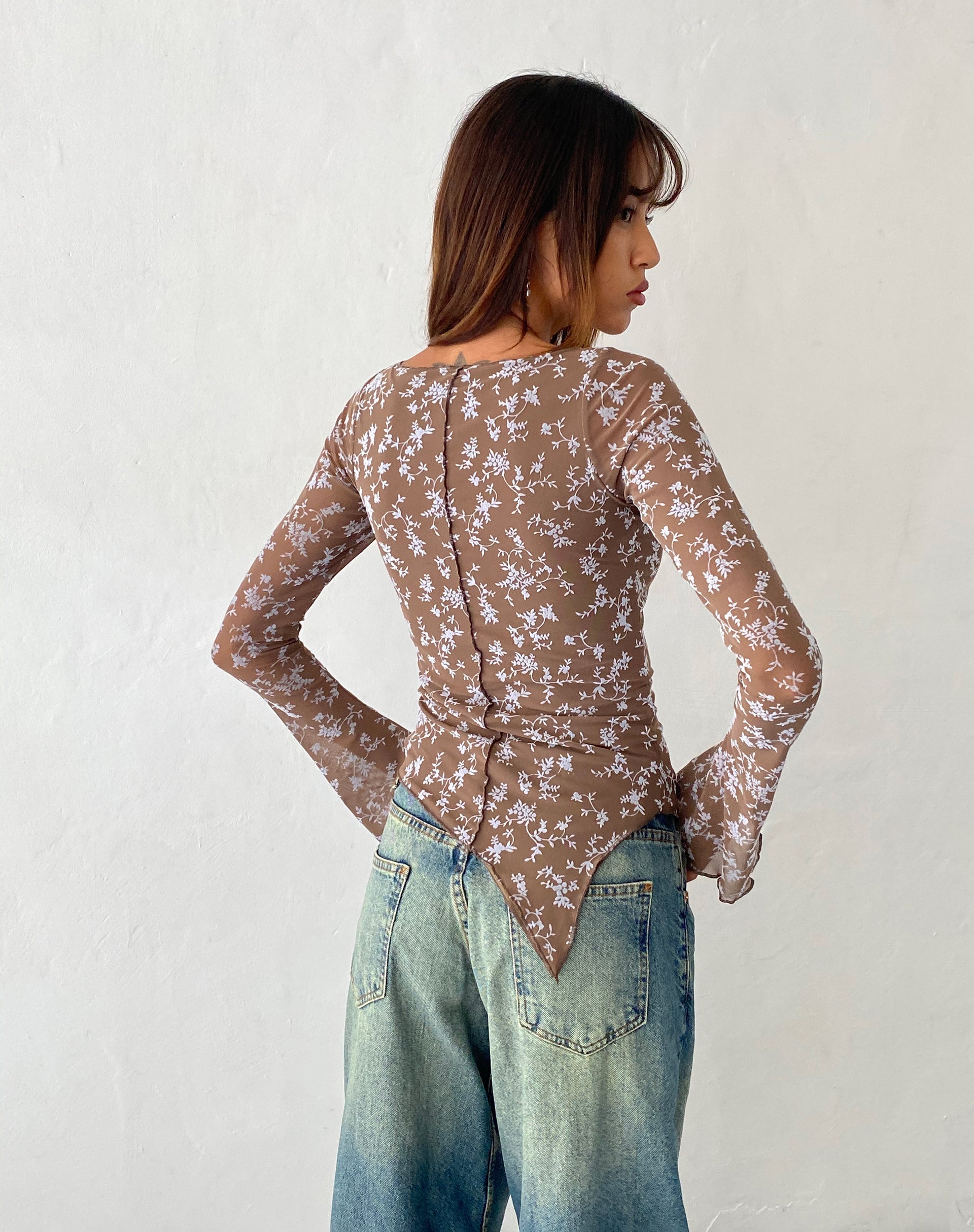 Immagine di Zest Top a maniche lunghe in maglia botanica Dark Taupe