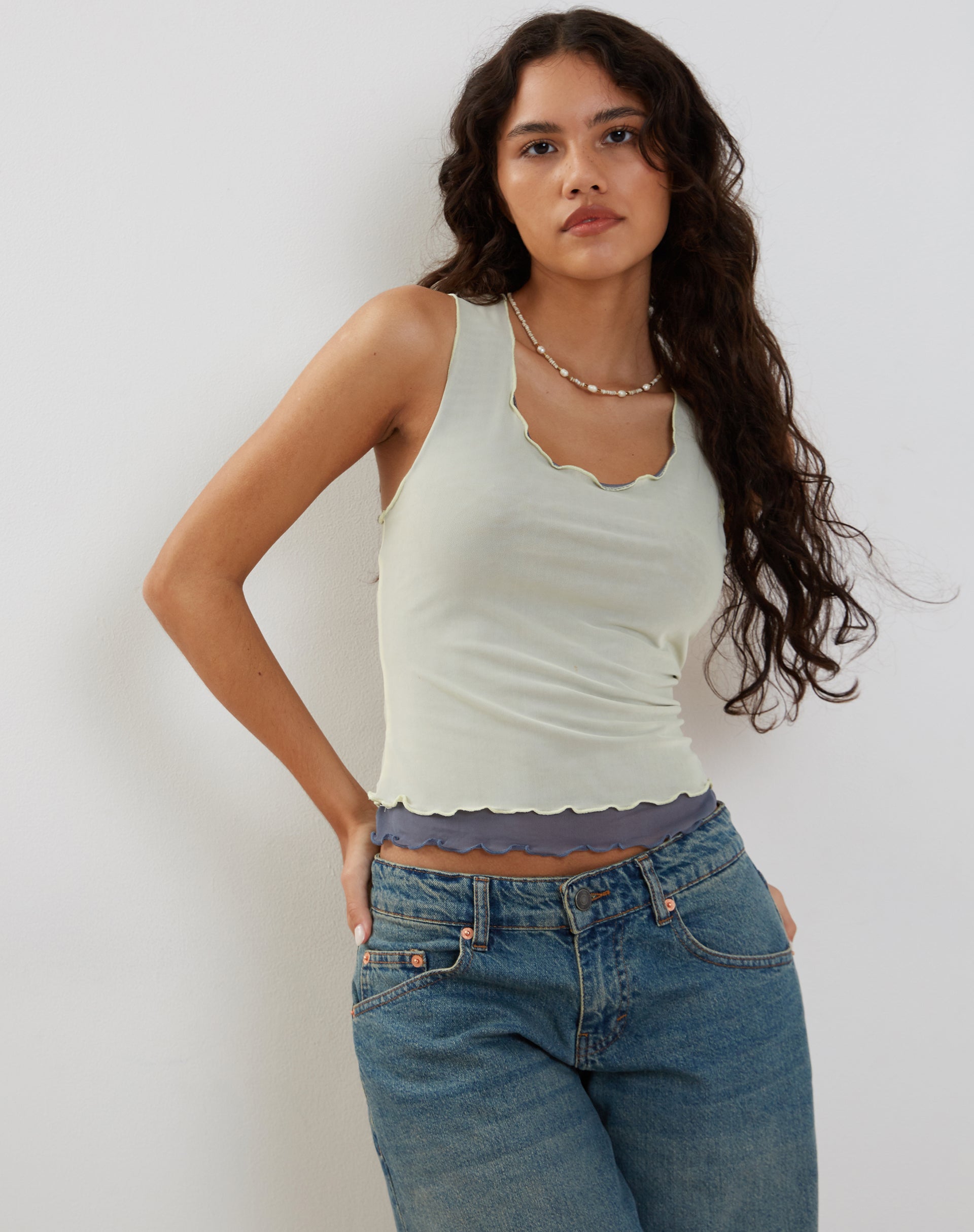 Immagine di Zeta Gilet Top in giallo con fodera blu