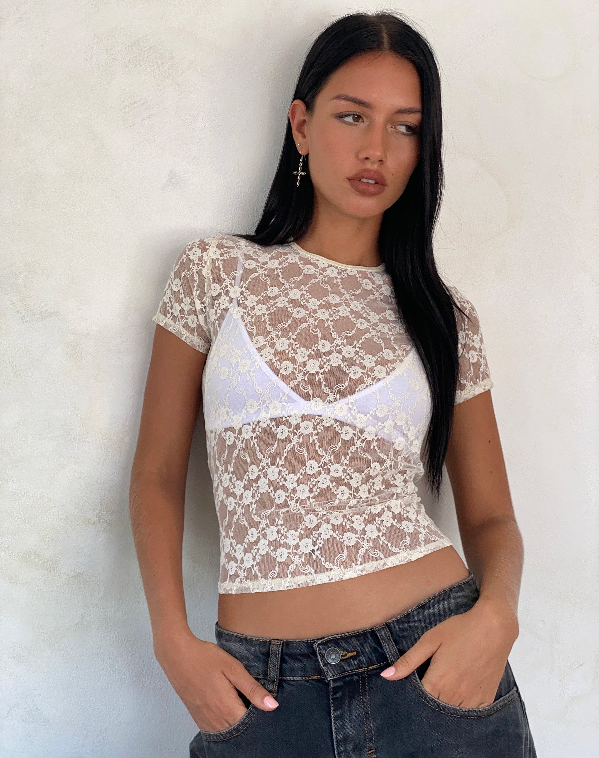Immagine di Zorani Lace Baby Tee in Avorio