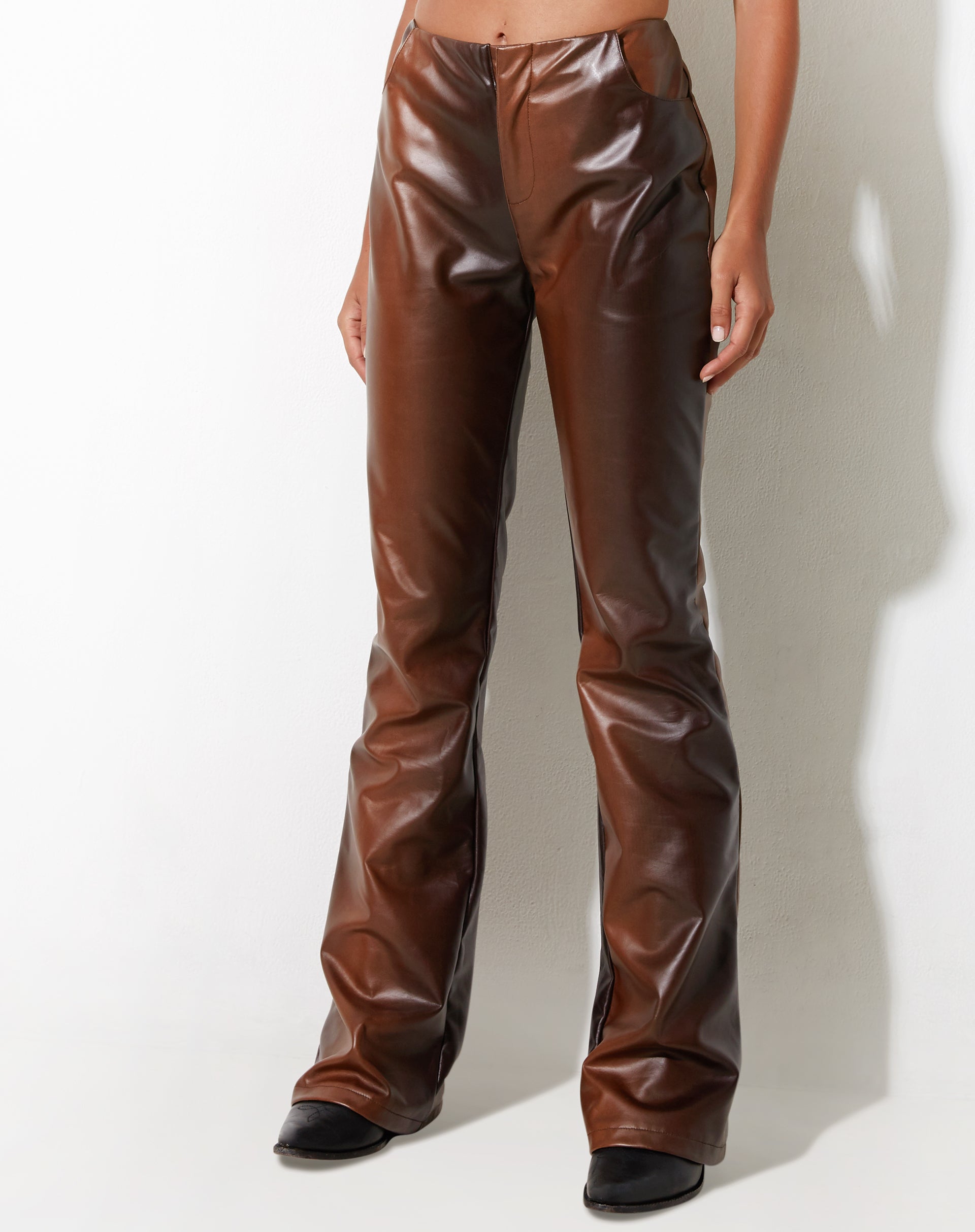 immagine del pantalone Zakiya in PU Ombre Brown