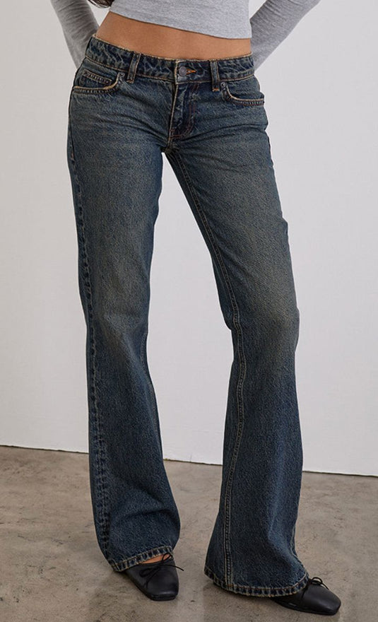 Flare rigido a vita extra bassa