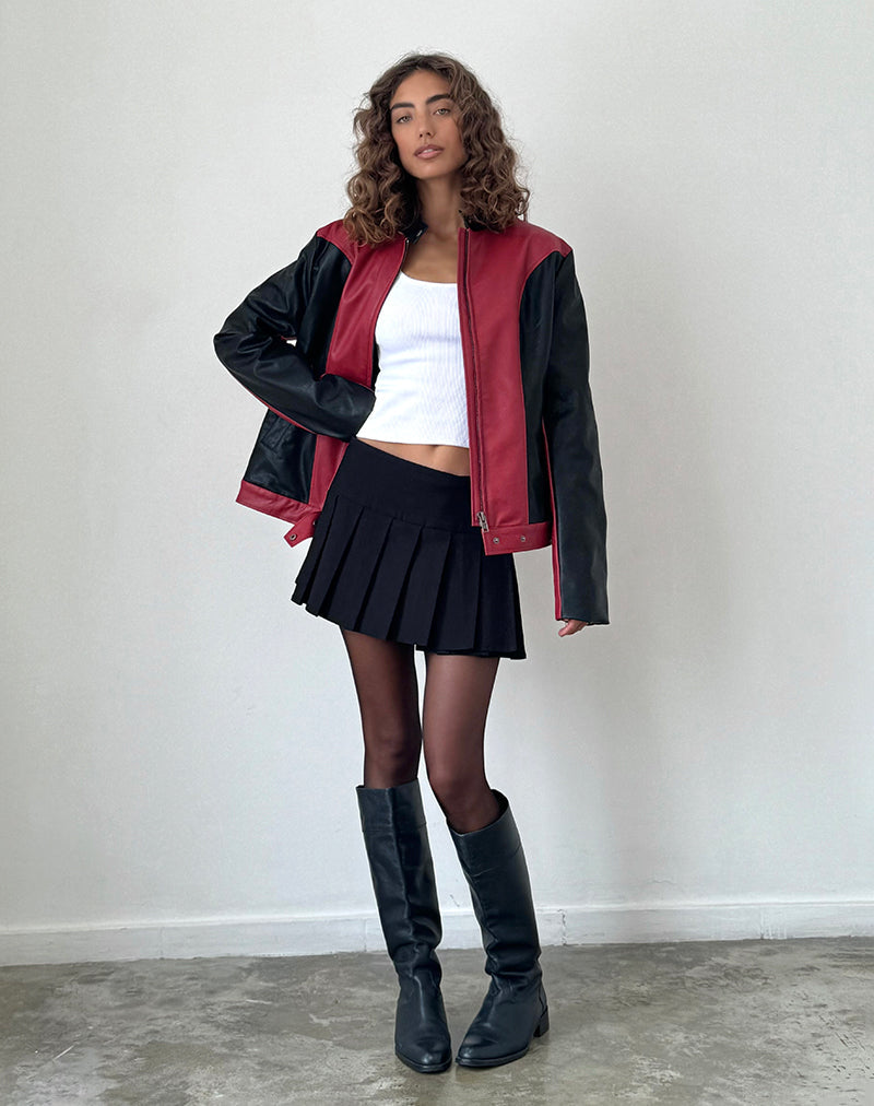 Immagine della giacca biker Marion PU in rosso con pannelli neri