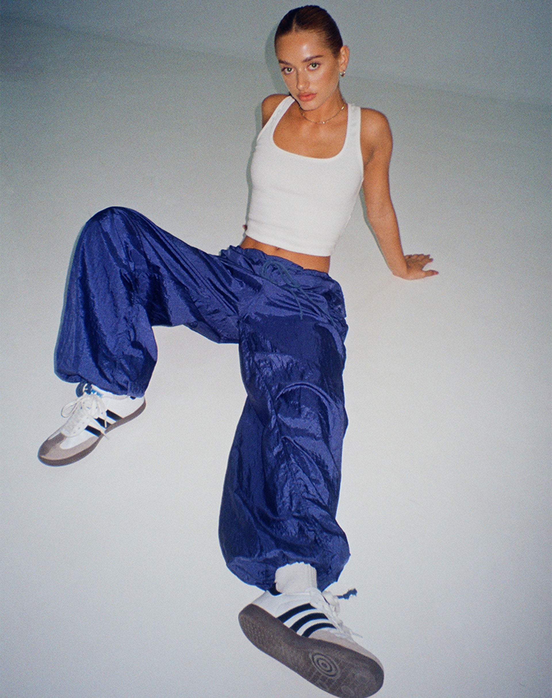 immagine del pantalone Chute in Marina