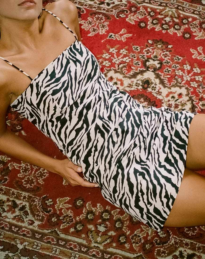 Immagine di Yashey Slip Dress in 90s Zebra
