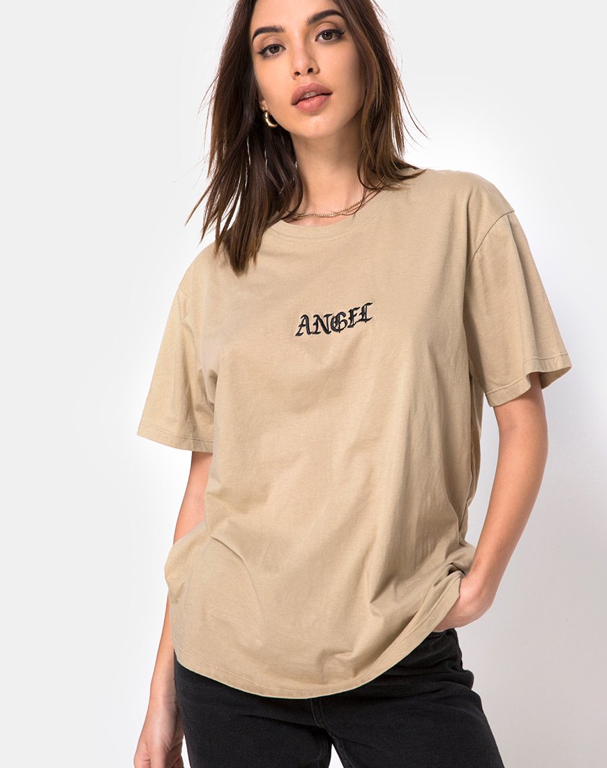 Immagine della t-shirt oversize Basic Tan con ricamo Angelo