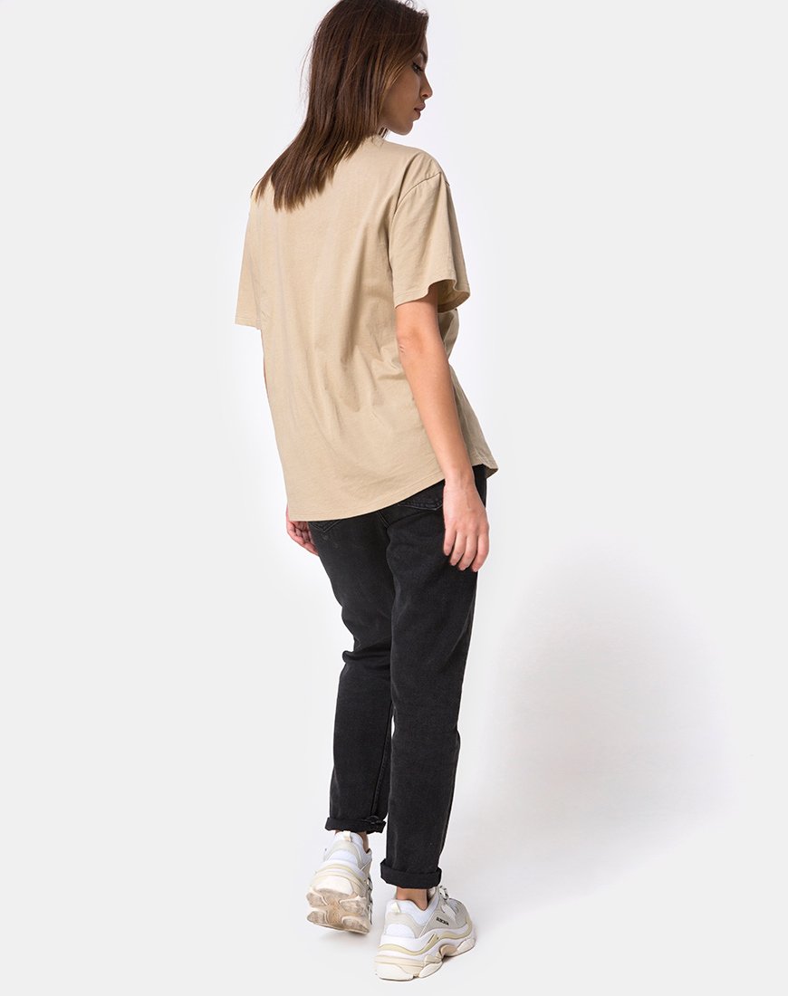 Immagine della t-shirt oversize Basic Tan con ricamo Angelo