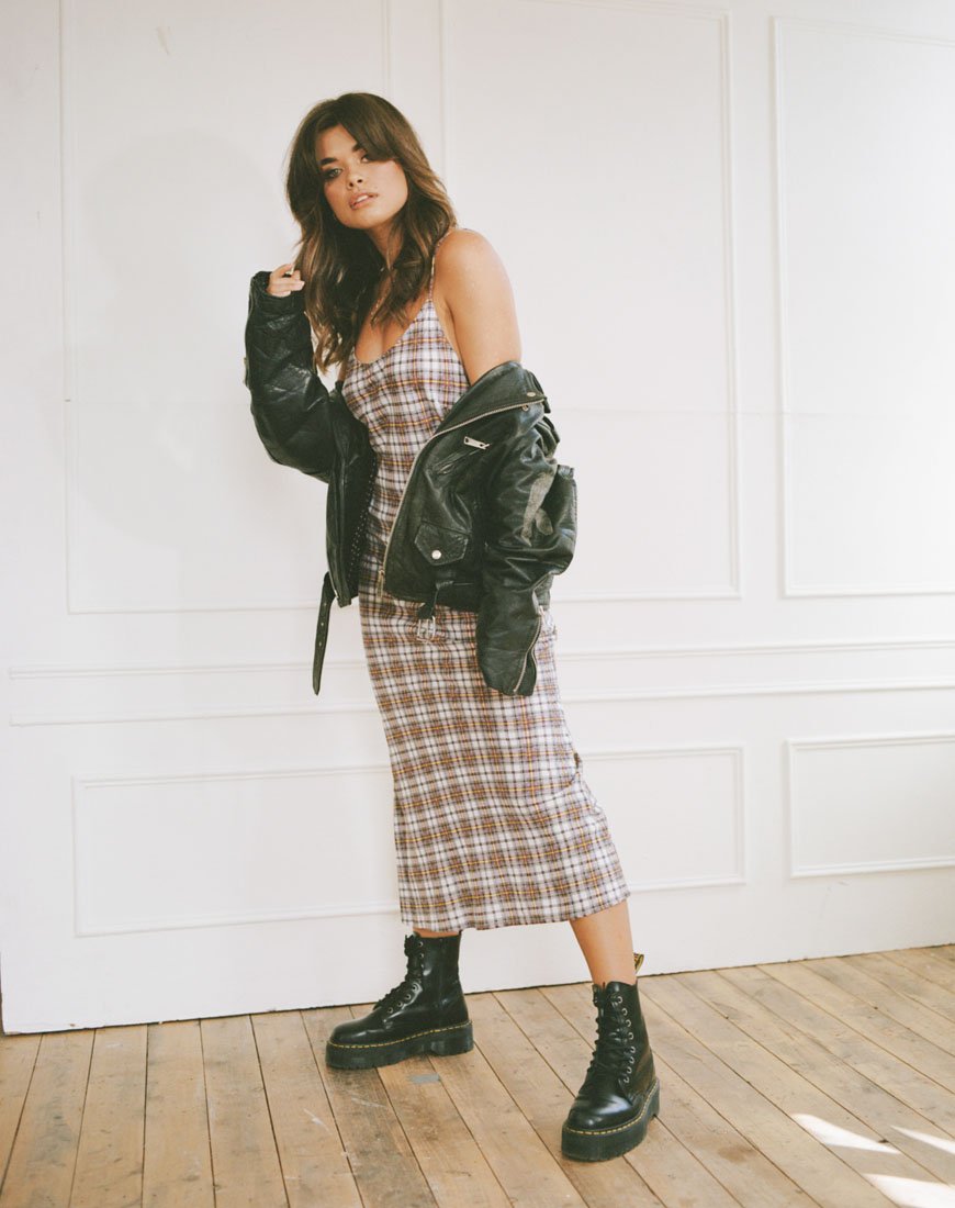 Immagine di Julia Maxi Dress in Grunge Check Viola