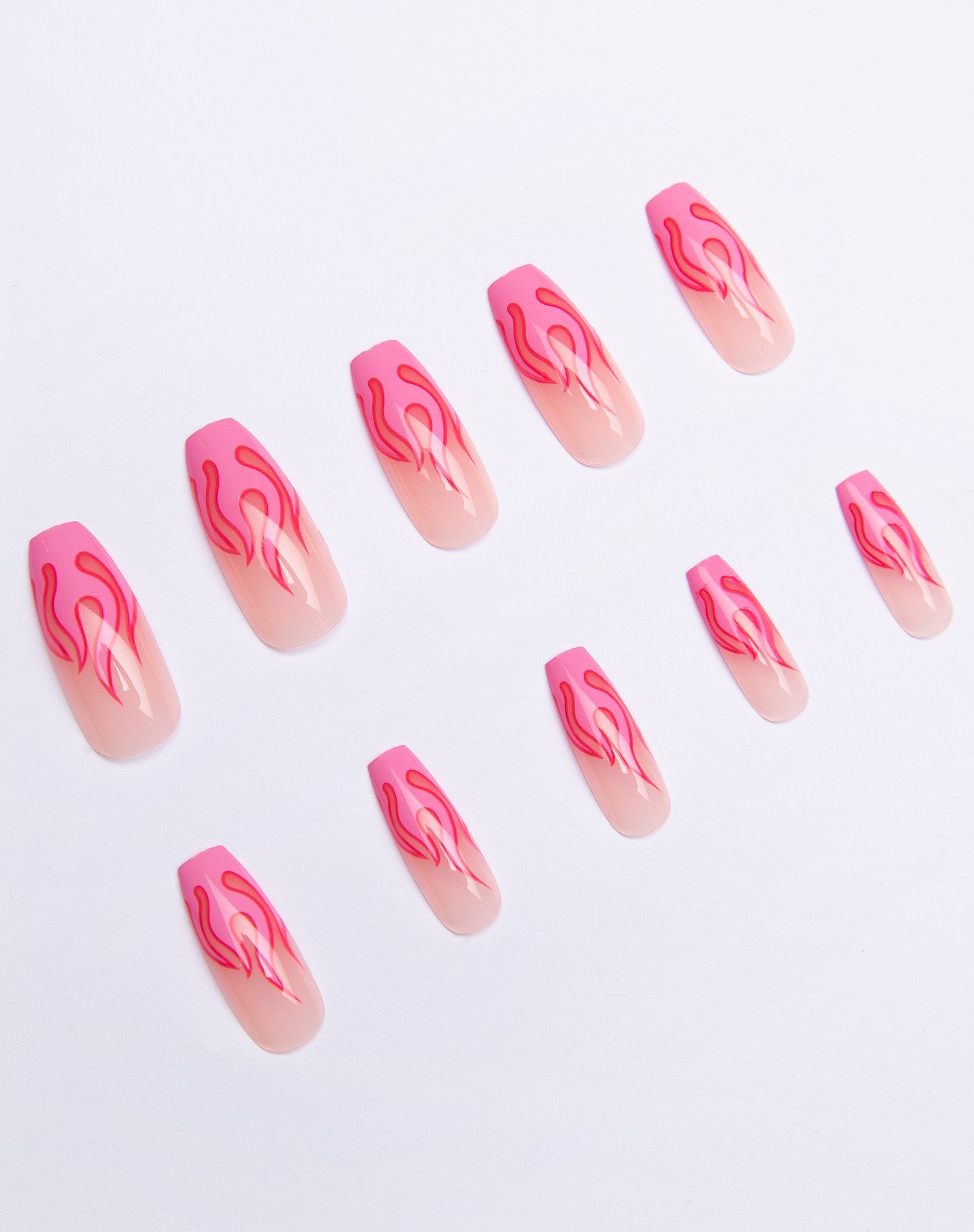 Immagine di Shrine X Alice MC Pink Flame Nails