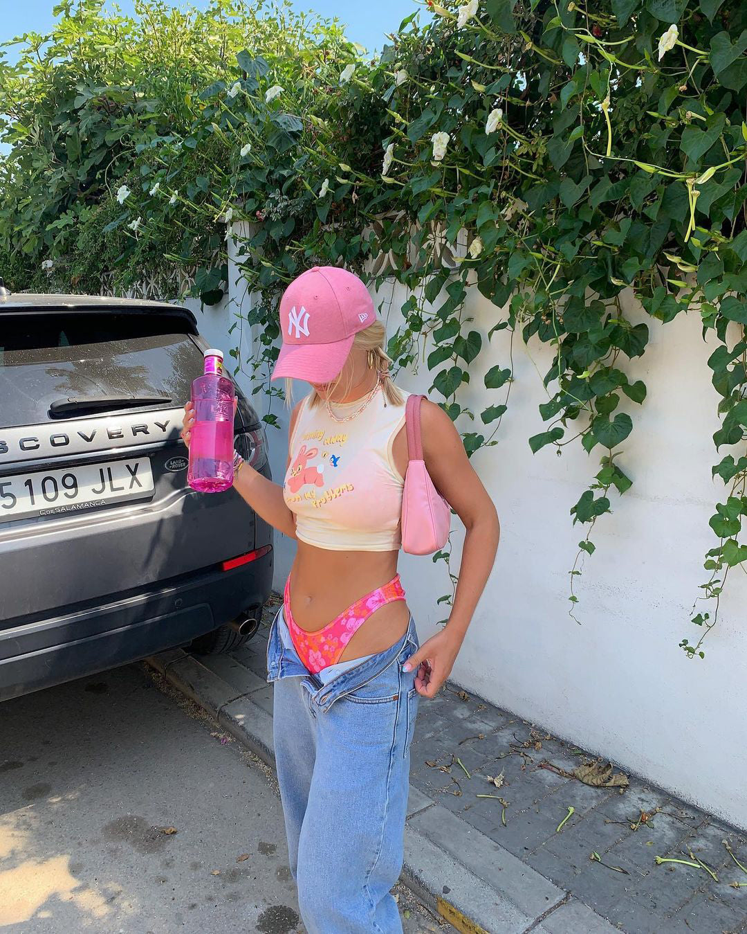Immagine di Motel X Barbara Kristoffersen Gimon Crop Top in crema di burro Running Away