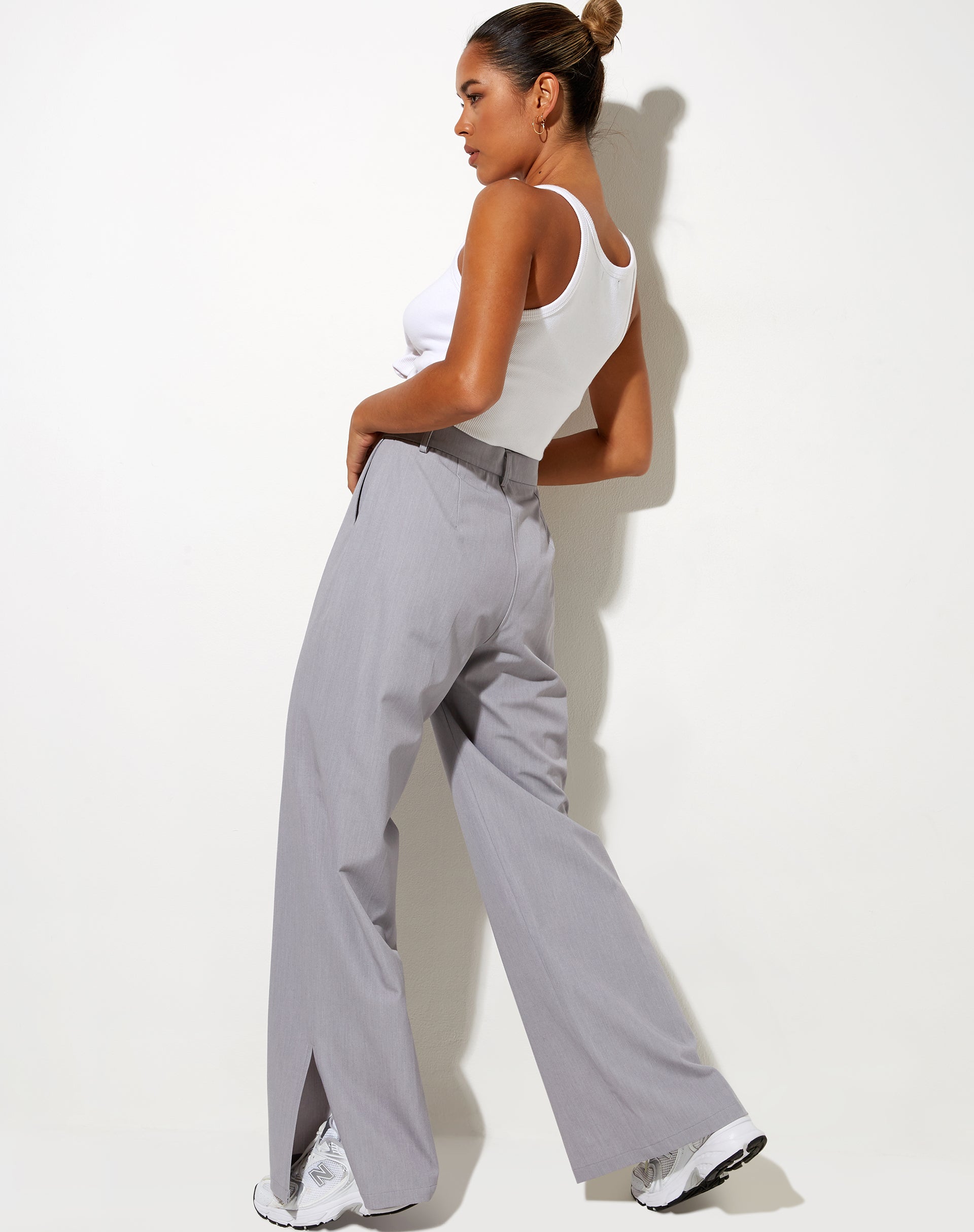 Immagine dei pantaloni Abby in grigio argento