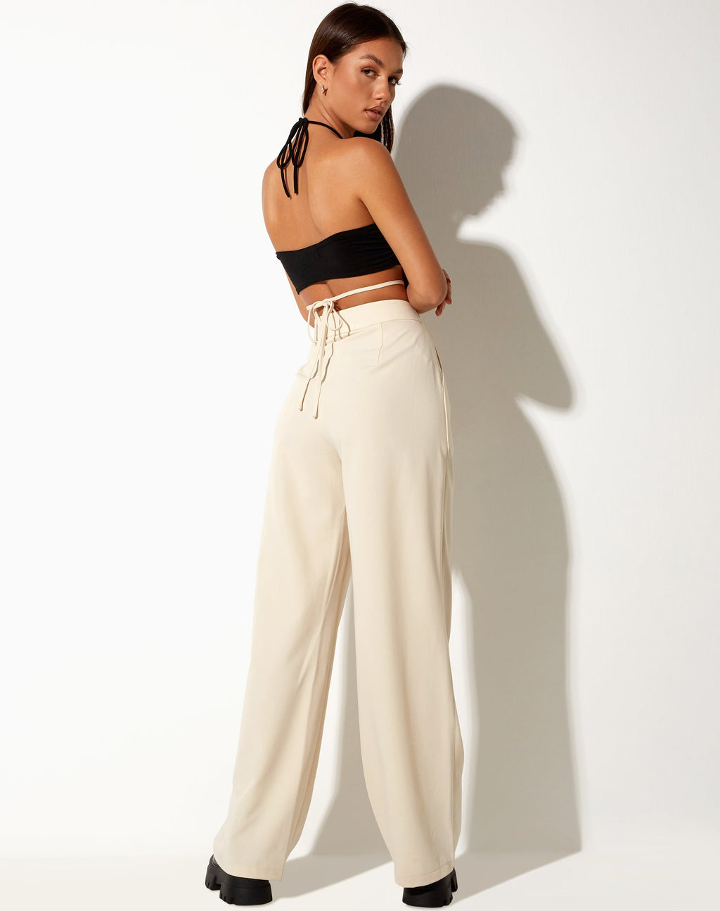 Pantalone Abner a gamba larga in crema sartoriale