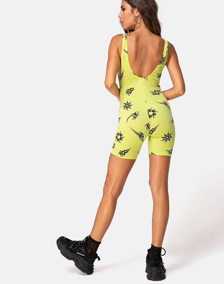 Immagine di Acro unitard in verde con ripetizioni tribali