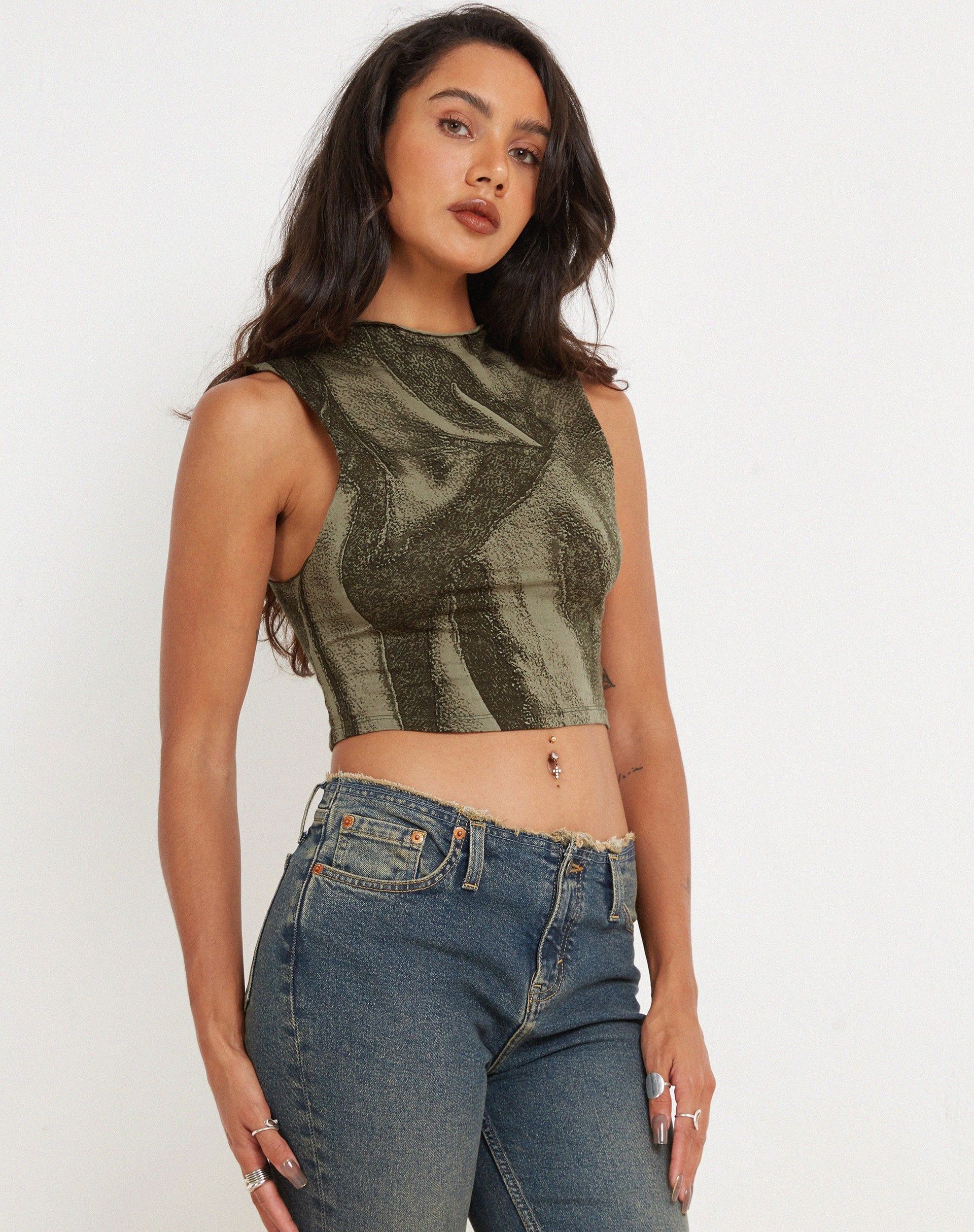 immagine di Ajak Crop Top in Dystopian Crease Khaki