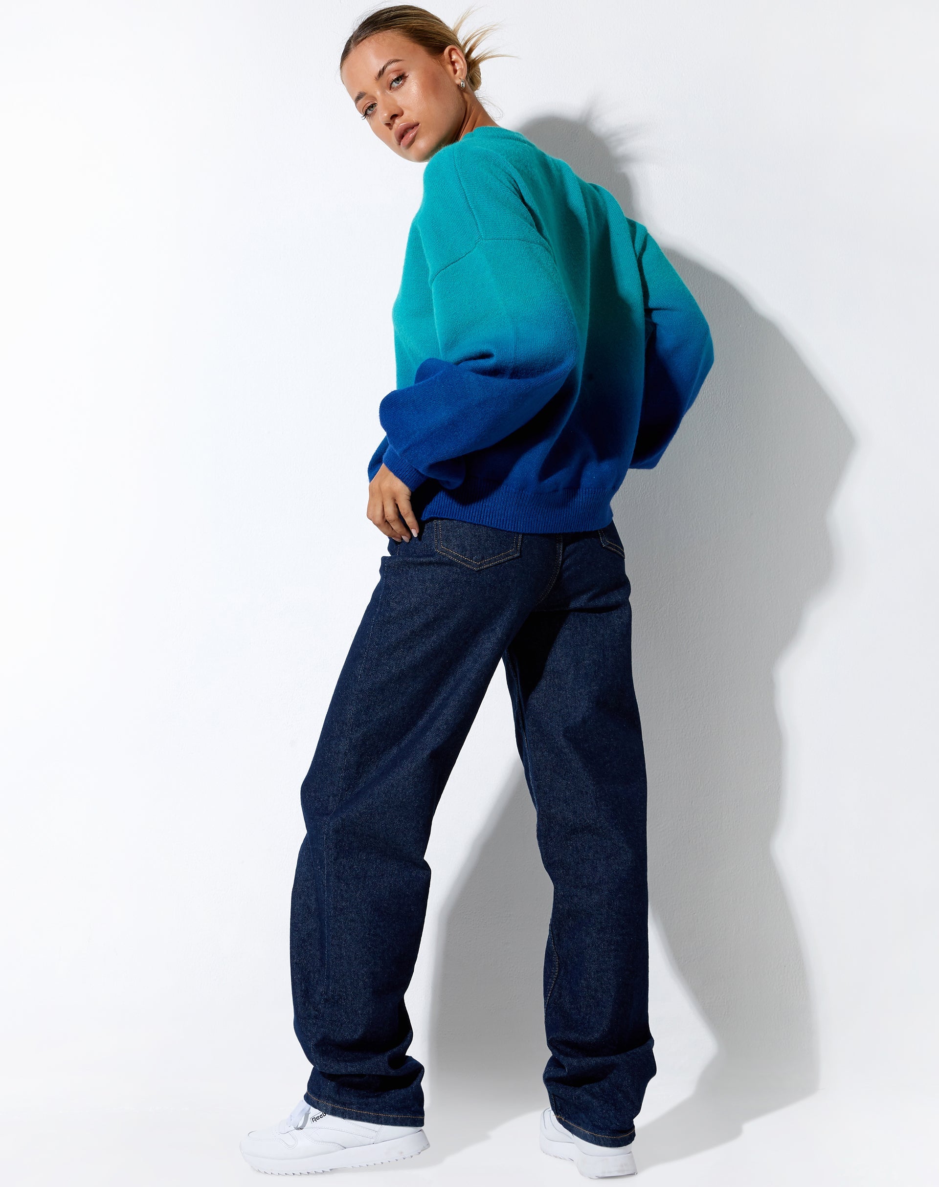 immagine di Akari Jumper in blu sfumato